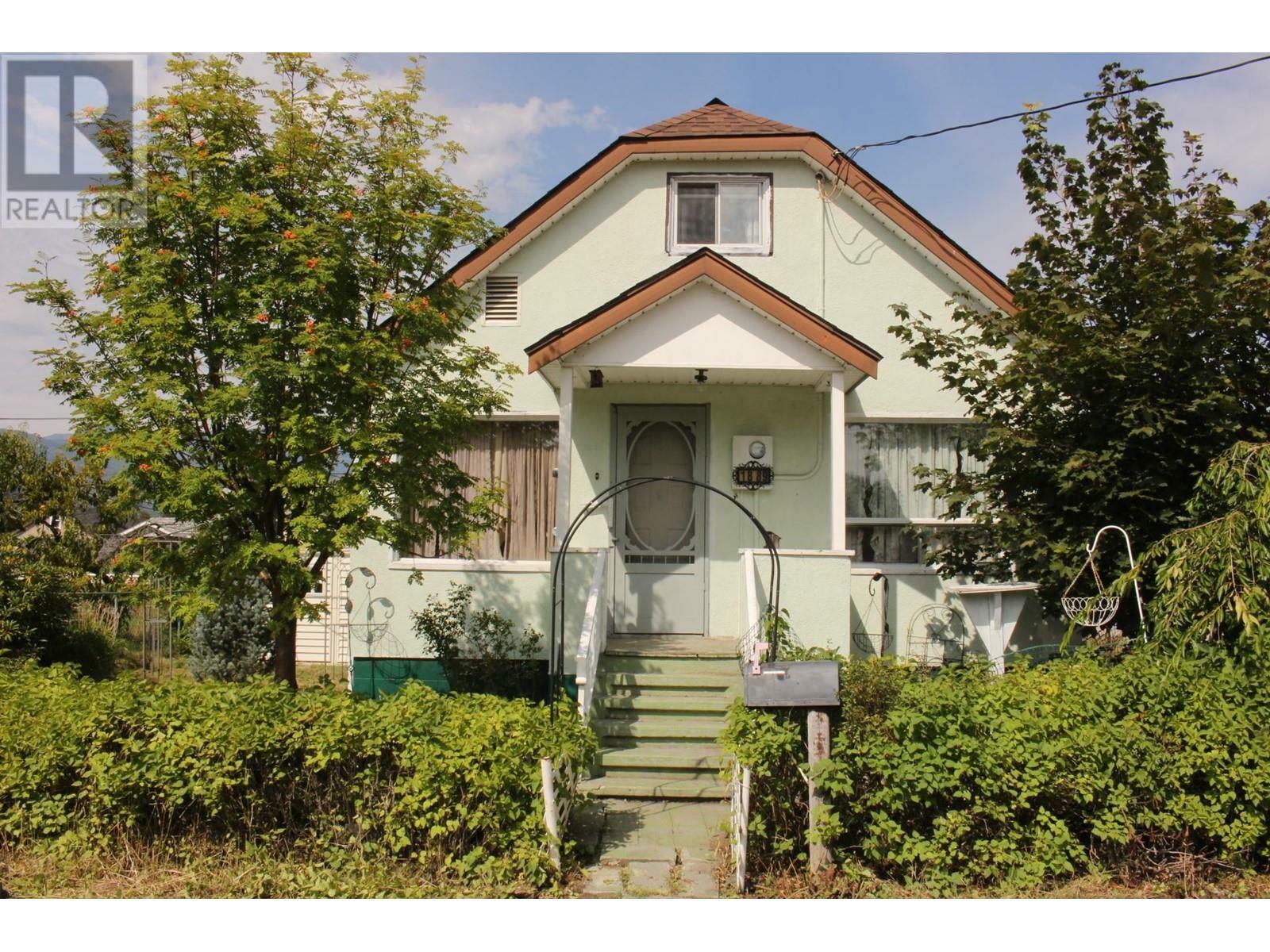 Property Photo:  1889 Bowser Street  BC V1R 2Z5 