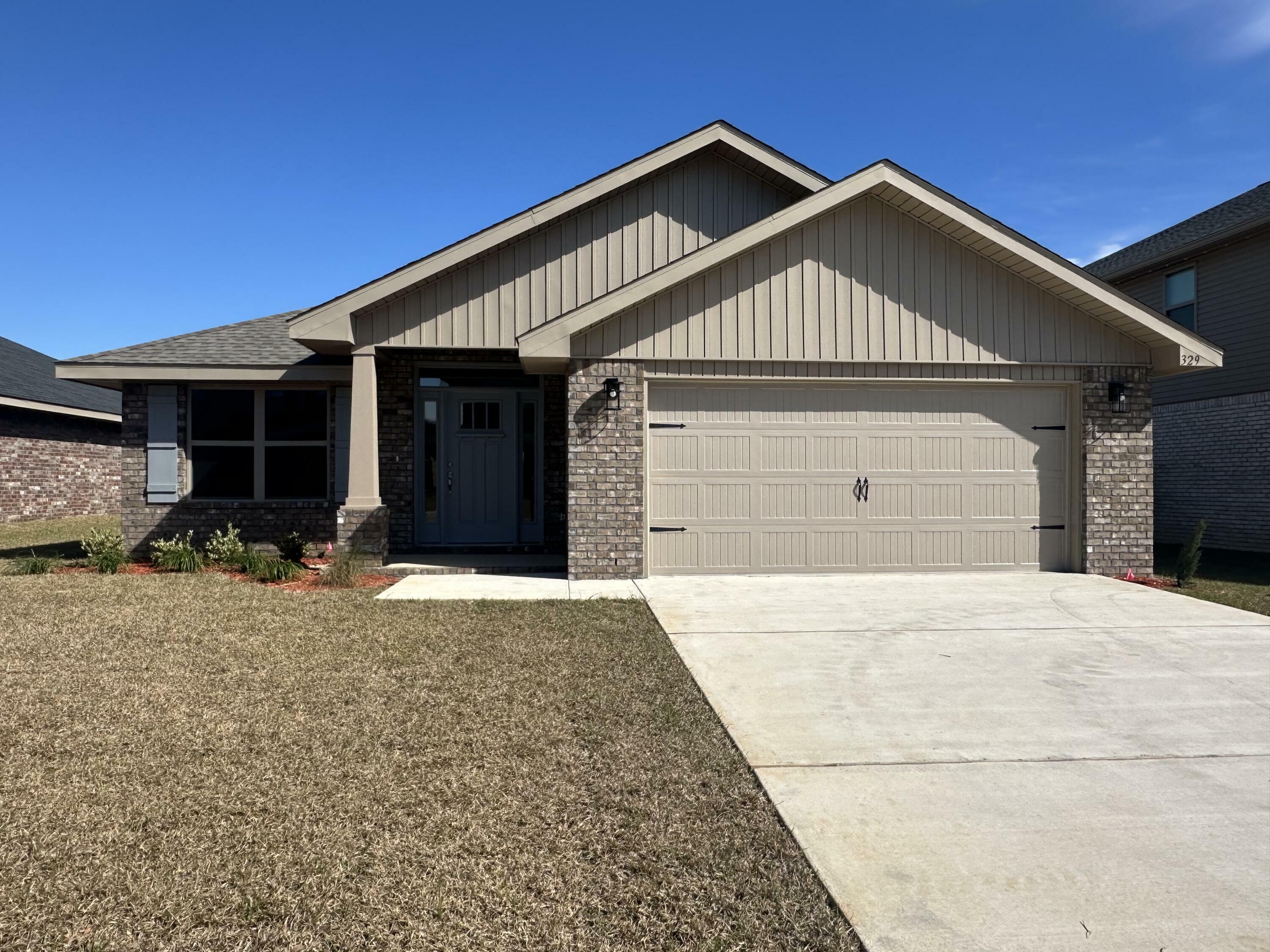 Property Photo: 329 Keswick Lane FL 32536