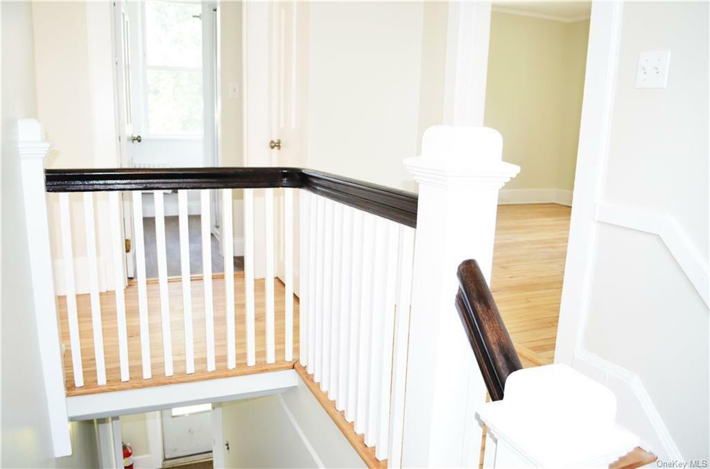 Property Photo:  37 Lynton Place  NY 10606 