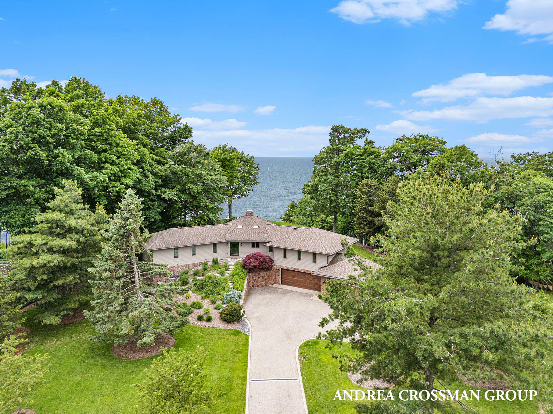 Property Photo:  260 Sunset Bluff Court  MI 49424 