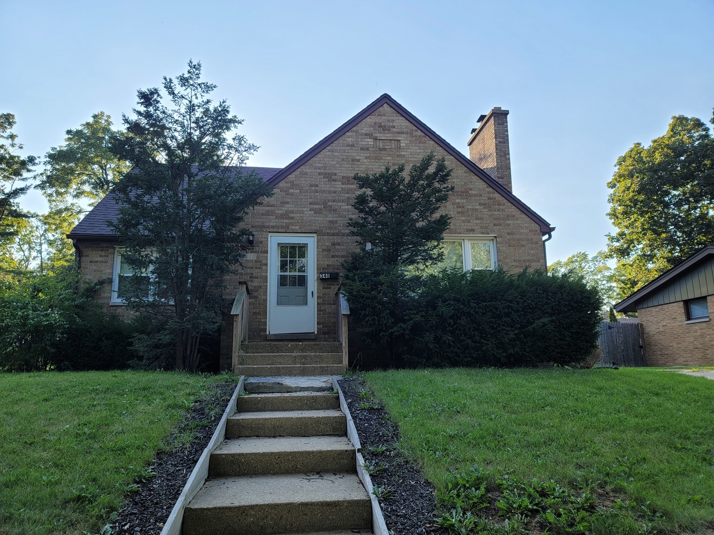 Property Photo:  340 Leith Avenue  IL 60085 