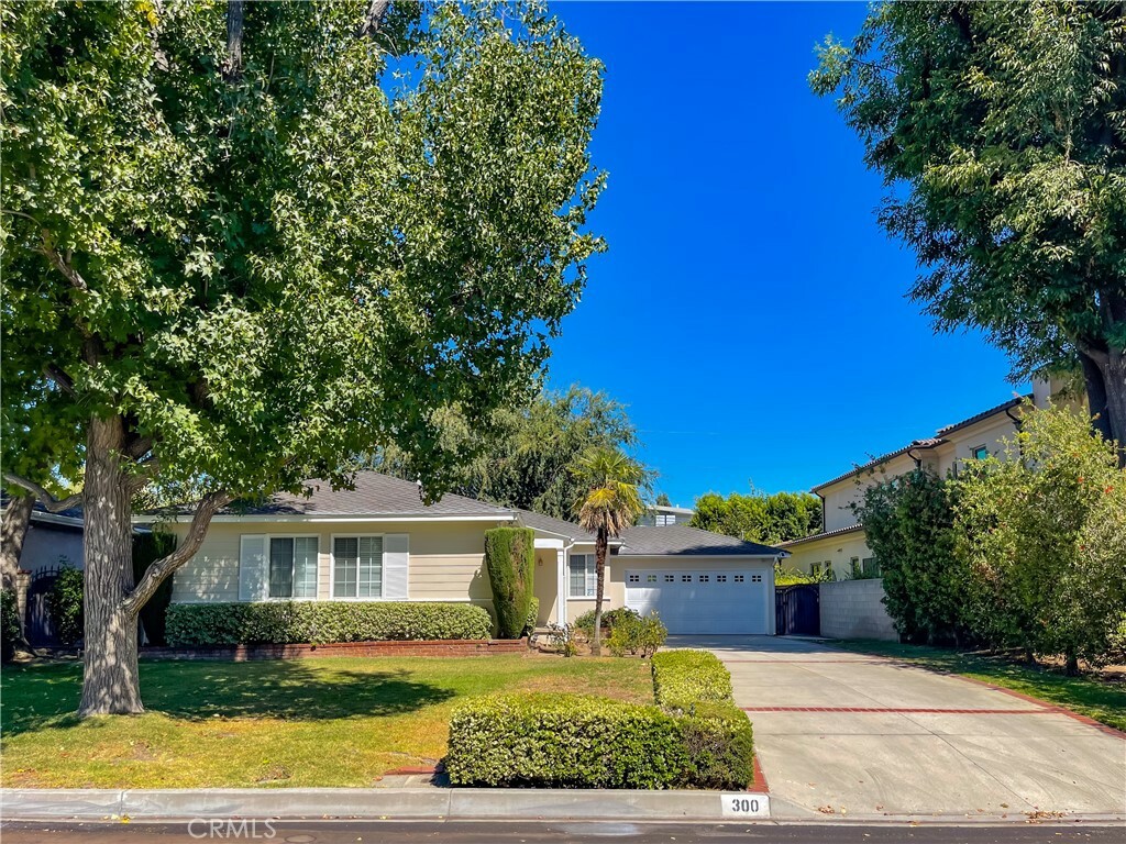 Property Photo:  300 San Miguel Drive  CA 91007 