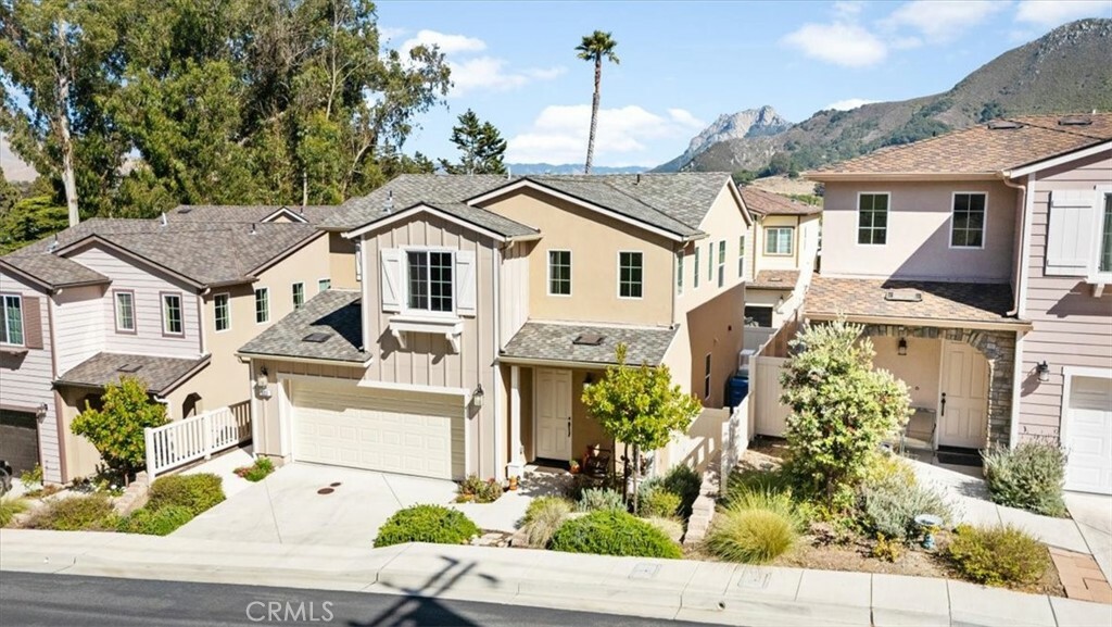 Property Photo:  521 Quinn Court  CA 93442 