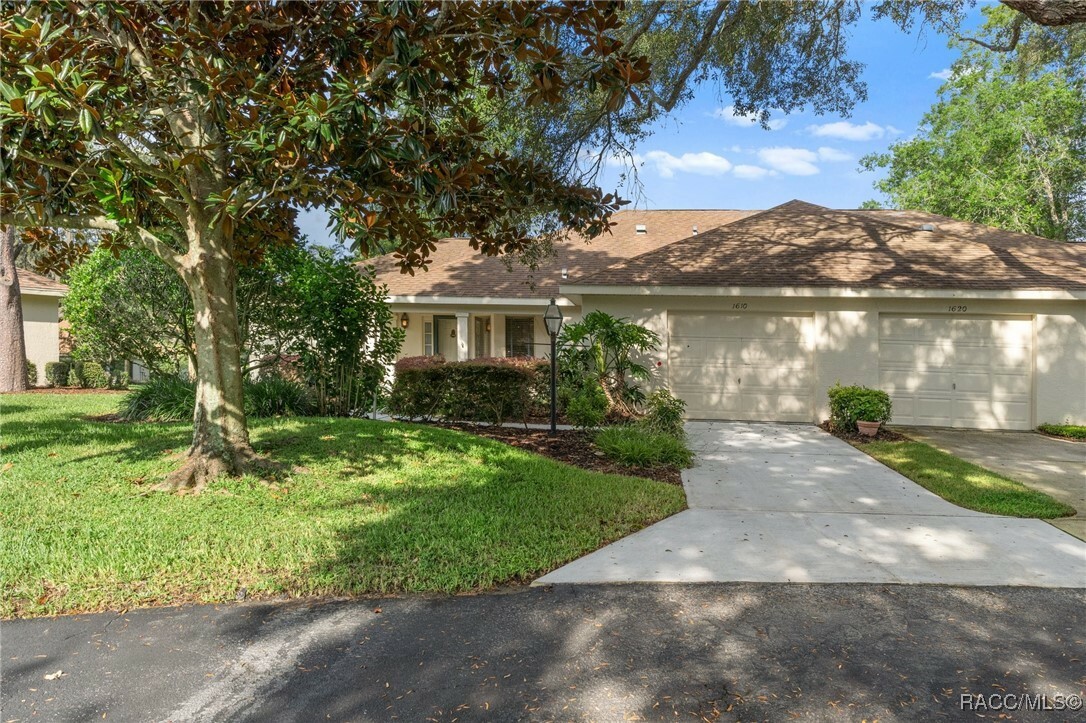 Property Photo:  1610 N Dalary Point  FL 34429 