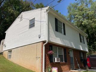 Property Photo:  2054 Riverdale Rd SE  VA 24014 