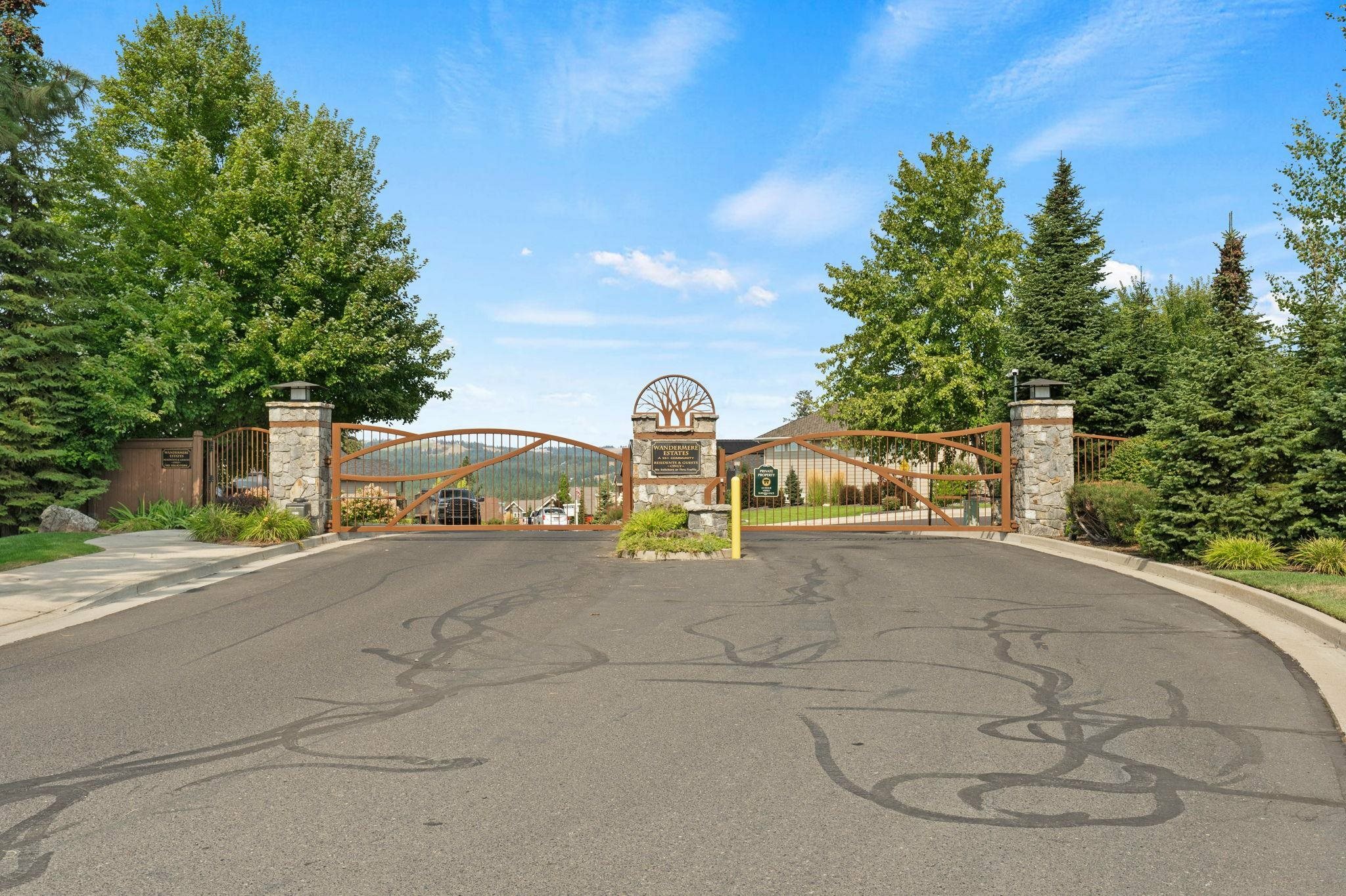 Property Photo:  13518 N Copper Canyon Ln  WA 99208 