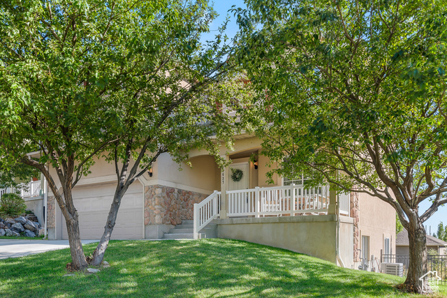 Property Photo:  10437 N Tamarack Way  UT 84062 