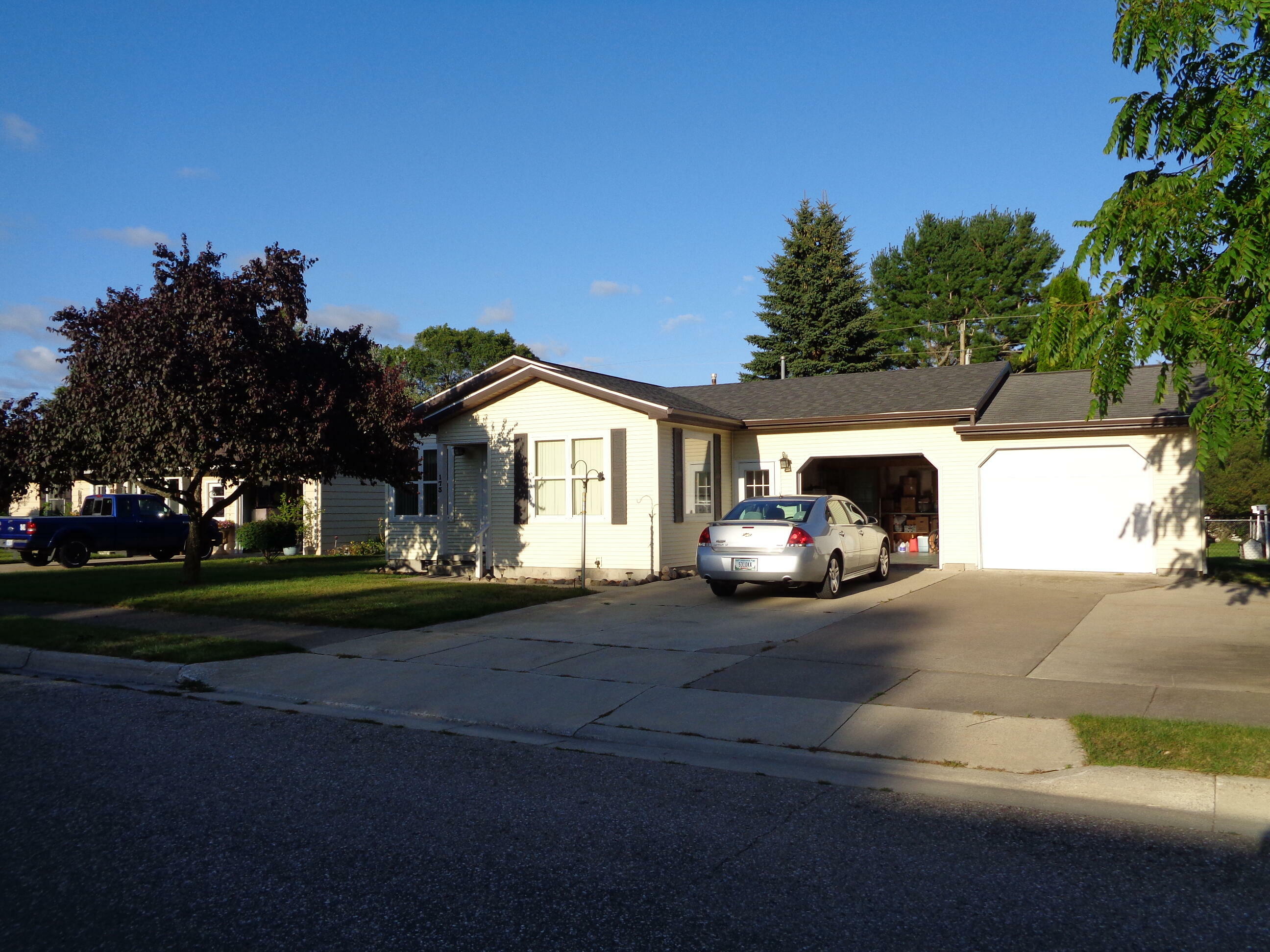 Property Photo:  173 North North Street  MI 49707 