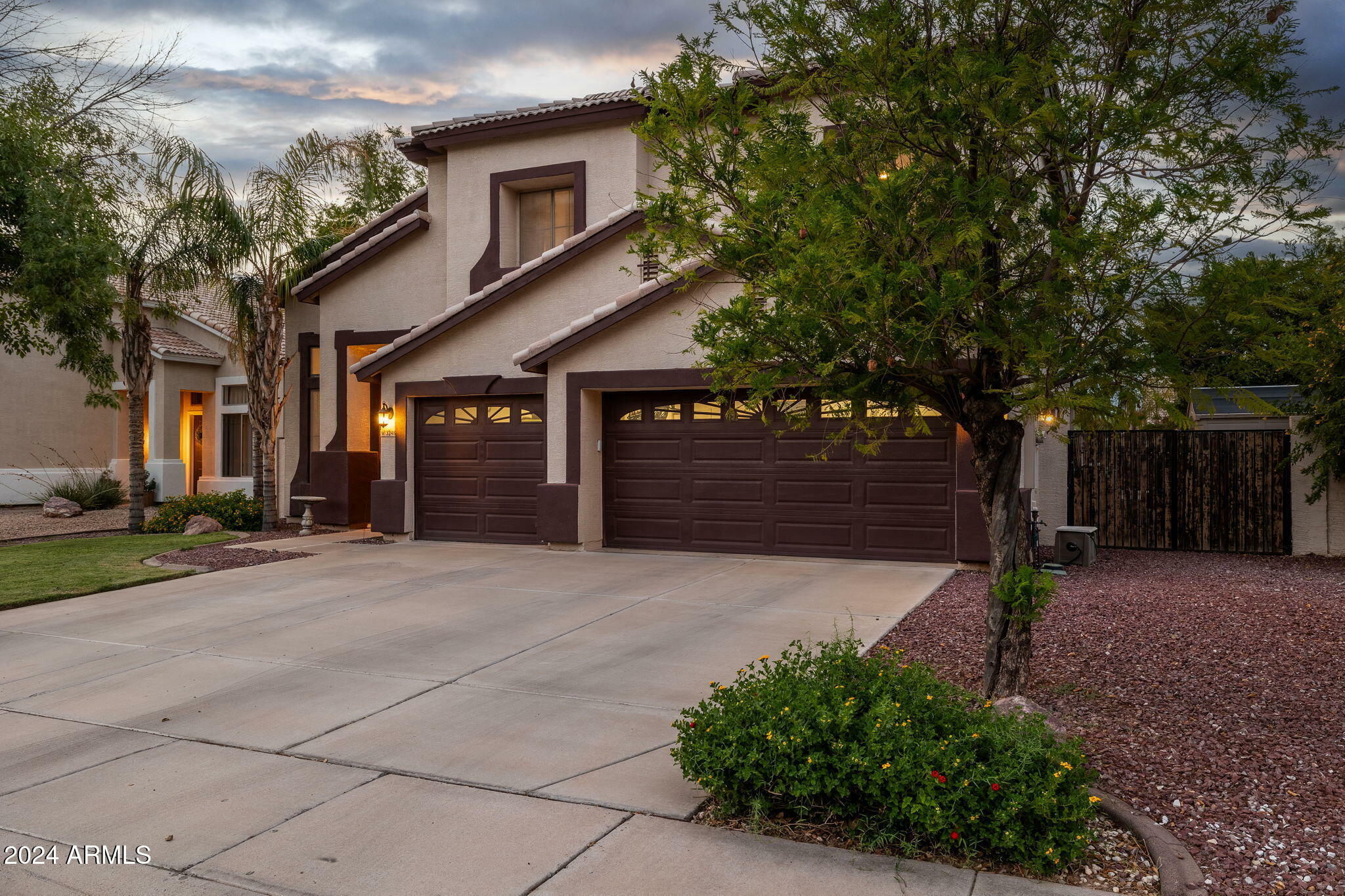 Property Photo:  3248 E Macaw Court  AZ 85297 