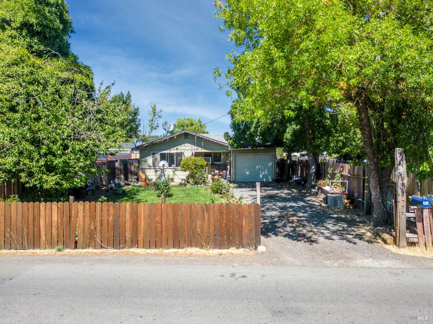 Property Photo:  490 Della Avenue  CA 95490 