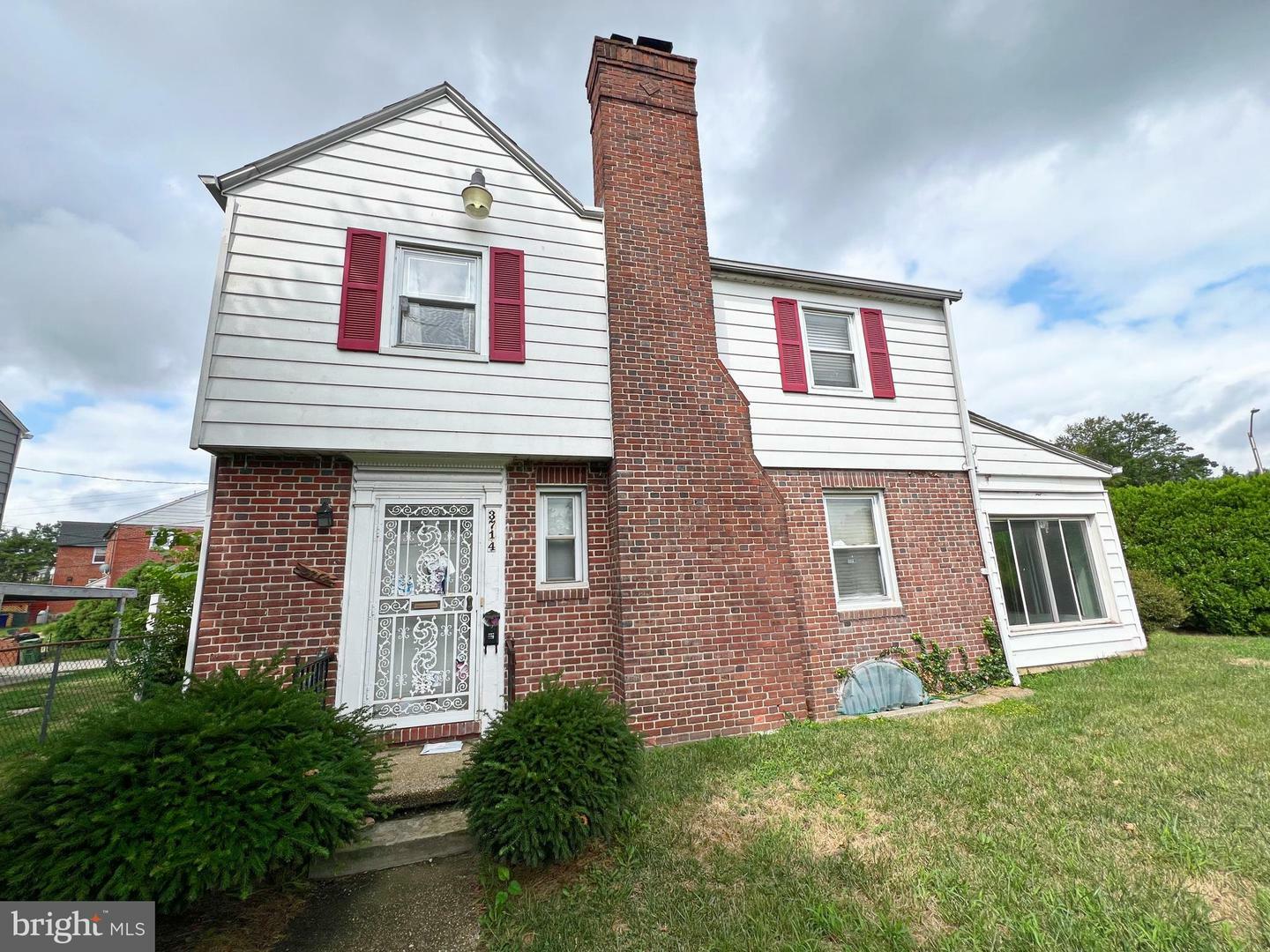 Property Photo:  3714 The Alameda  MD 21218 