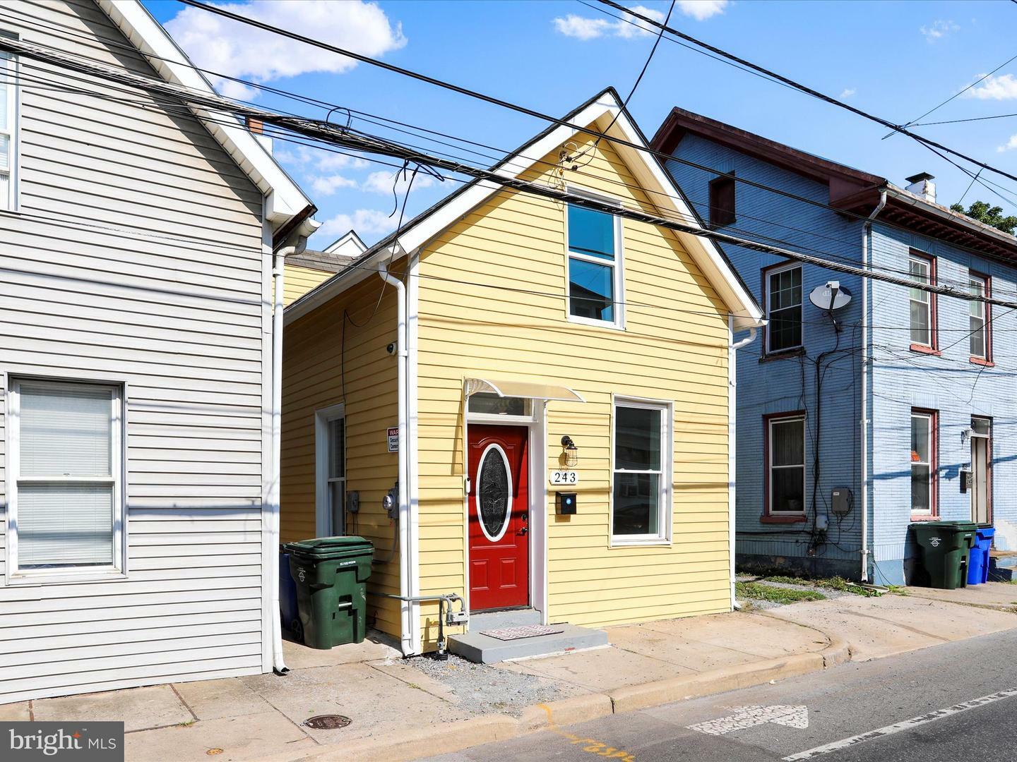 Property Photo:  243 N Locust Street  MD 21740 