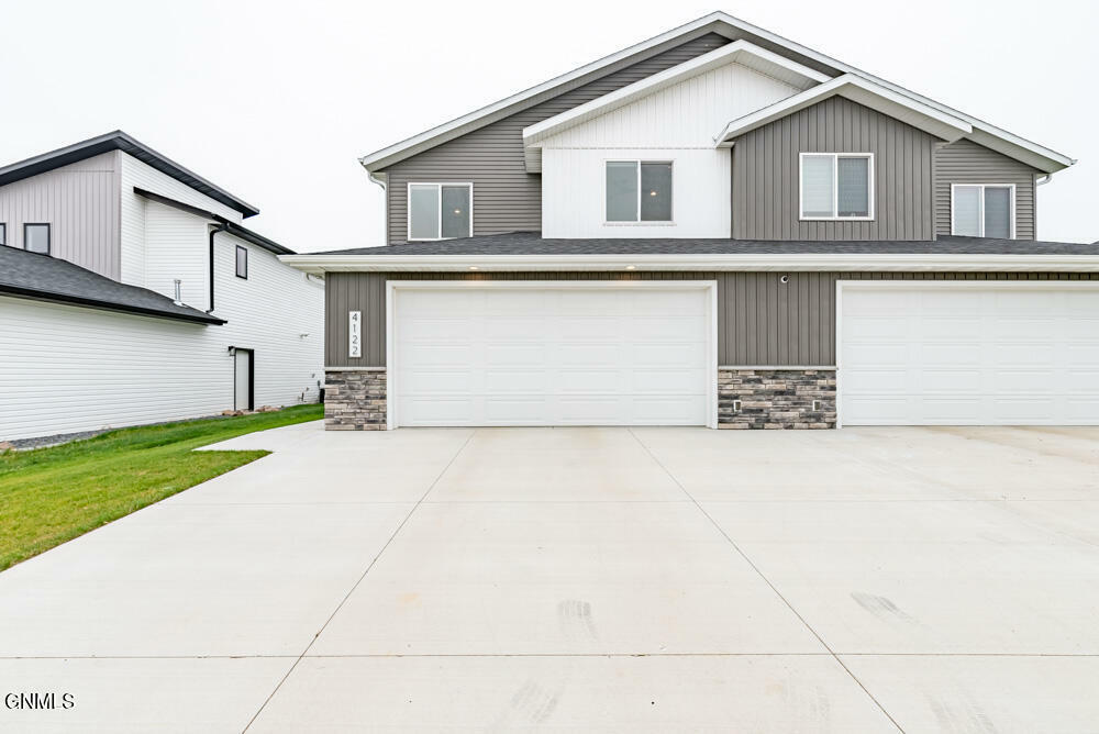 Property Photo:  4122 Steel Place  ND 58503 