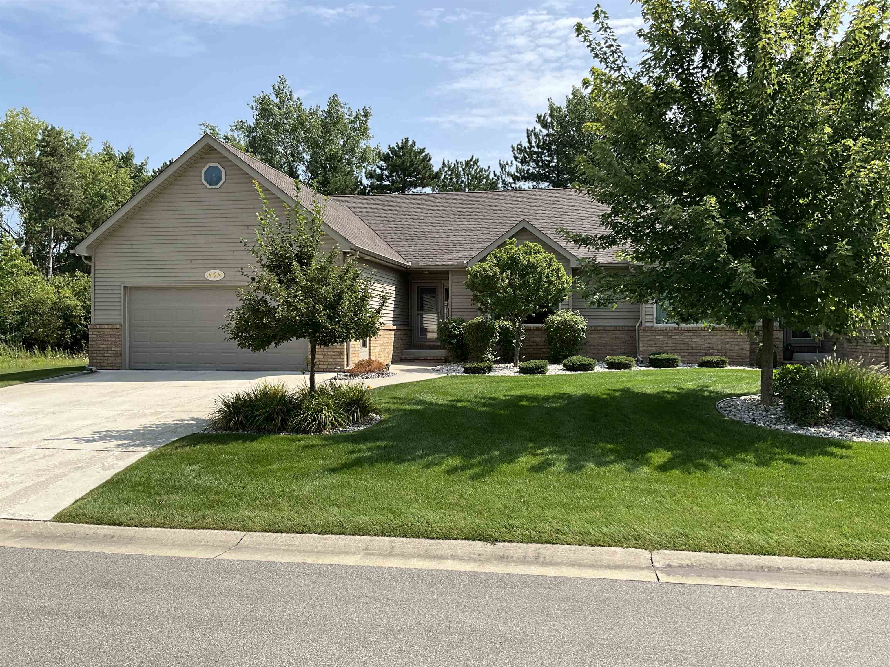 848 Whispering Pines Lane  Bay City MI 48706 photo