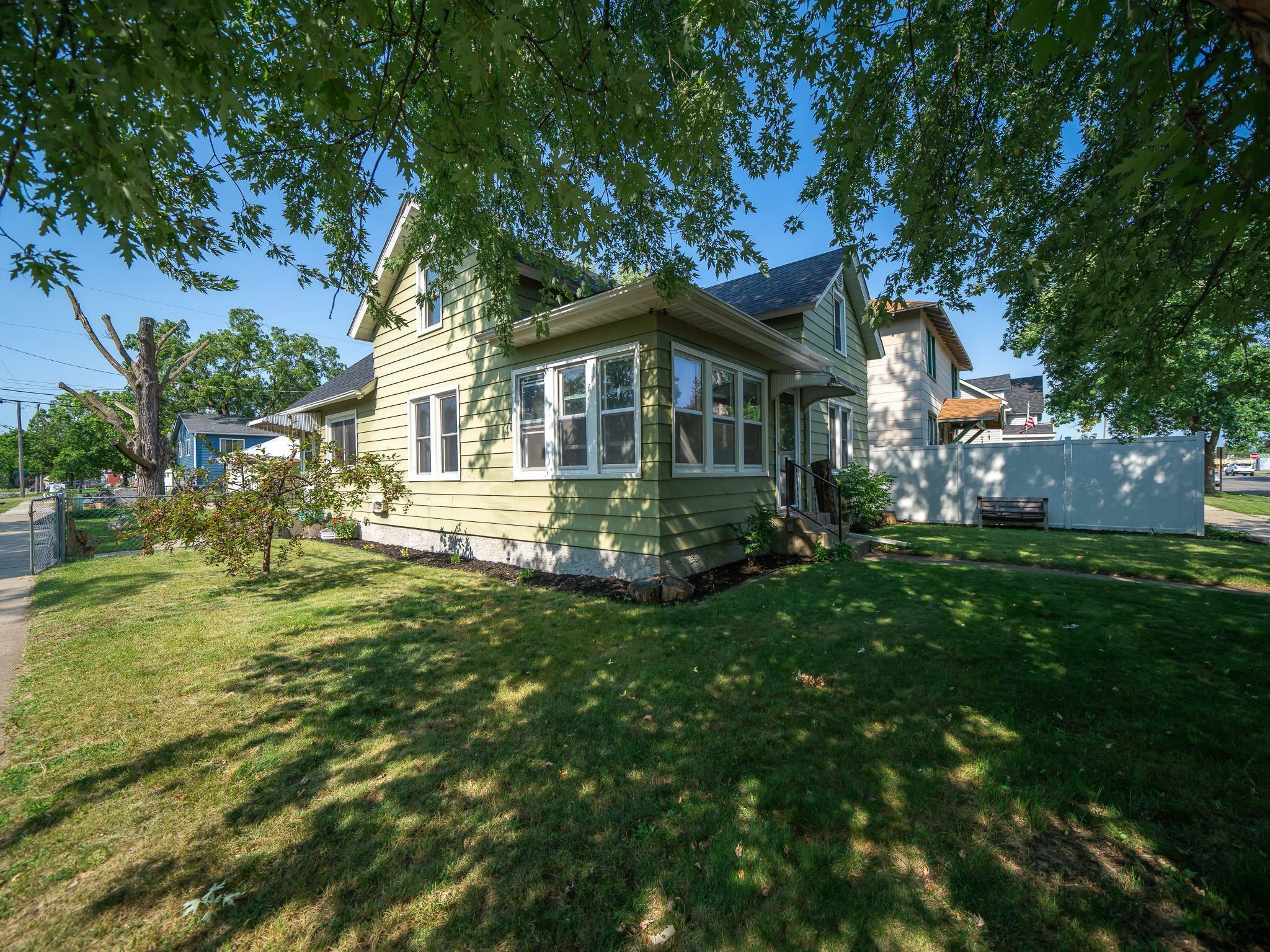 Property Photo:  501 16th Avenue N  MN 56303 