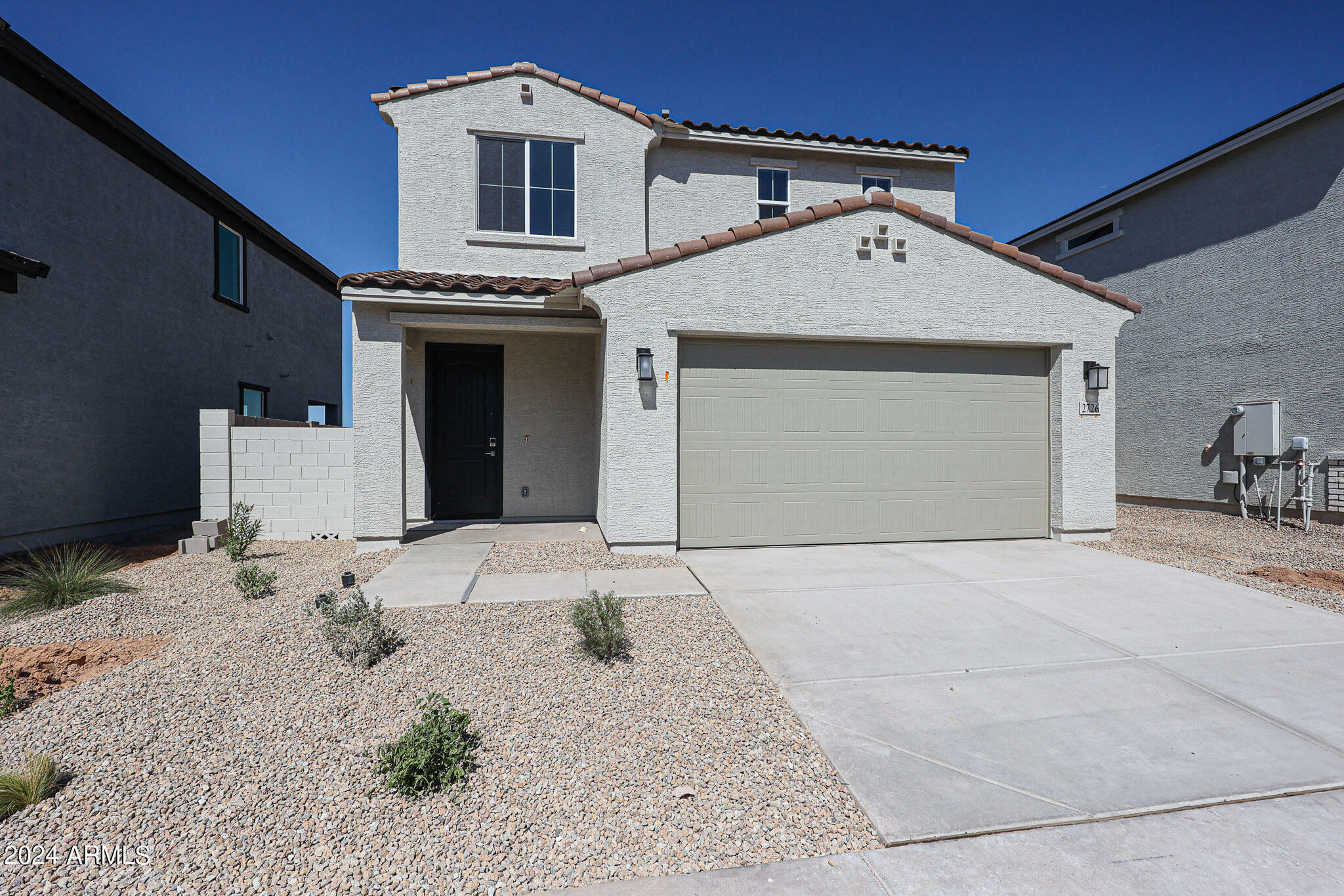 Property Photo:  2726 E Bluff Springs Avenue  AZ 85119 