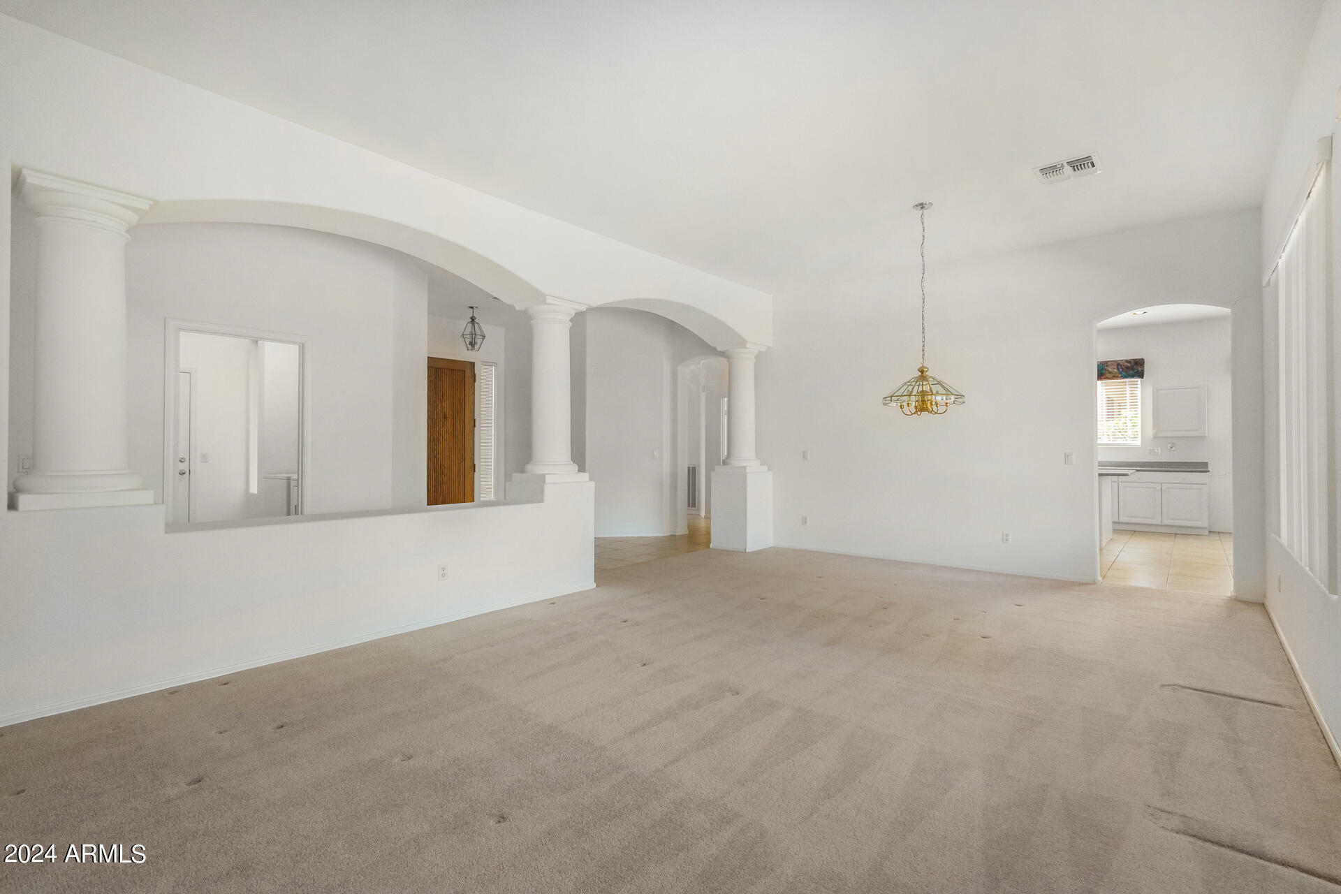 Property Photo:  1112 E Winged Foot Drive  AZ 85249 