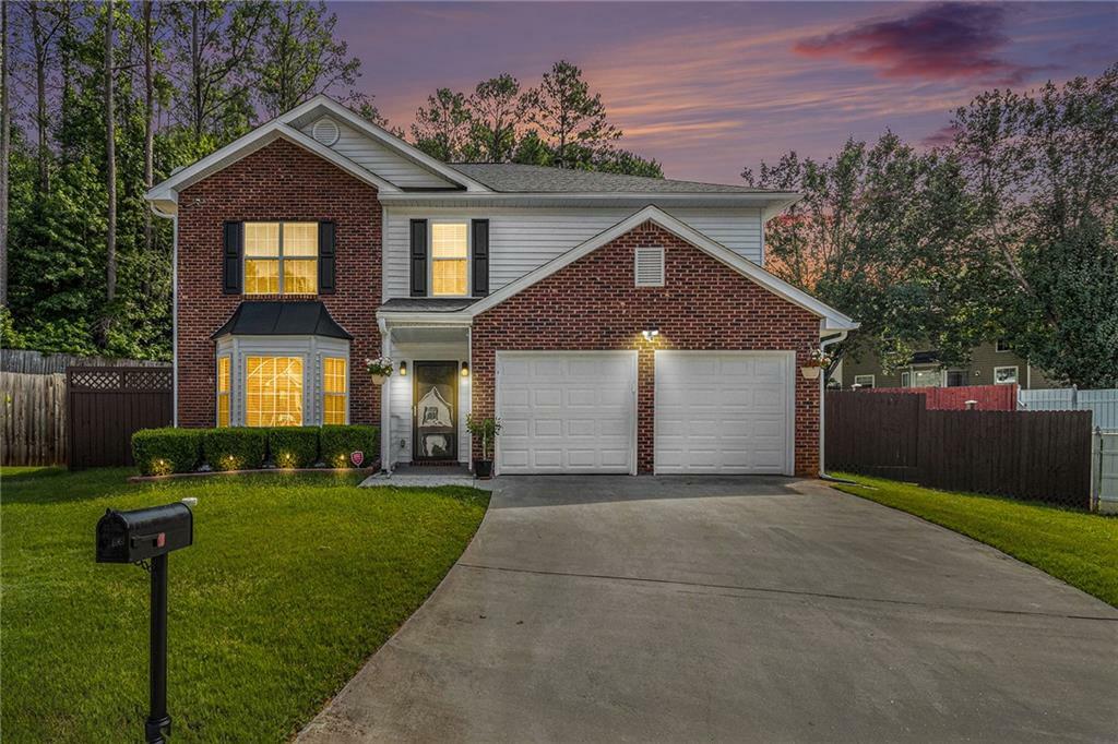 Property Photo: 5988 Kingston Wood Way GA 30038