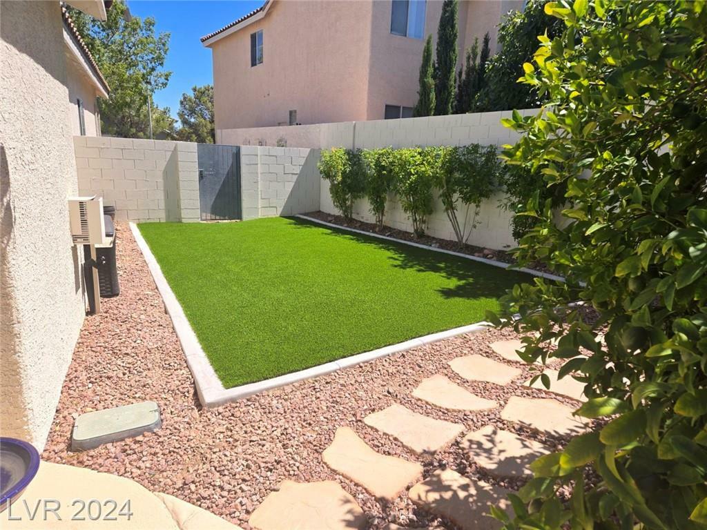 Property Photo:  1609 Saddle Rock Circle  NV 89117 