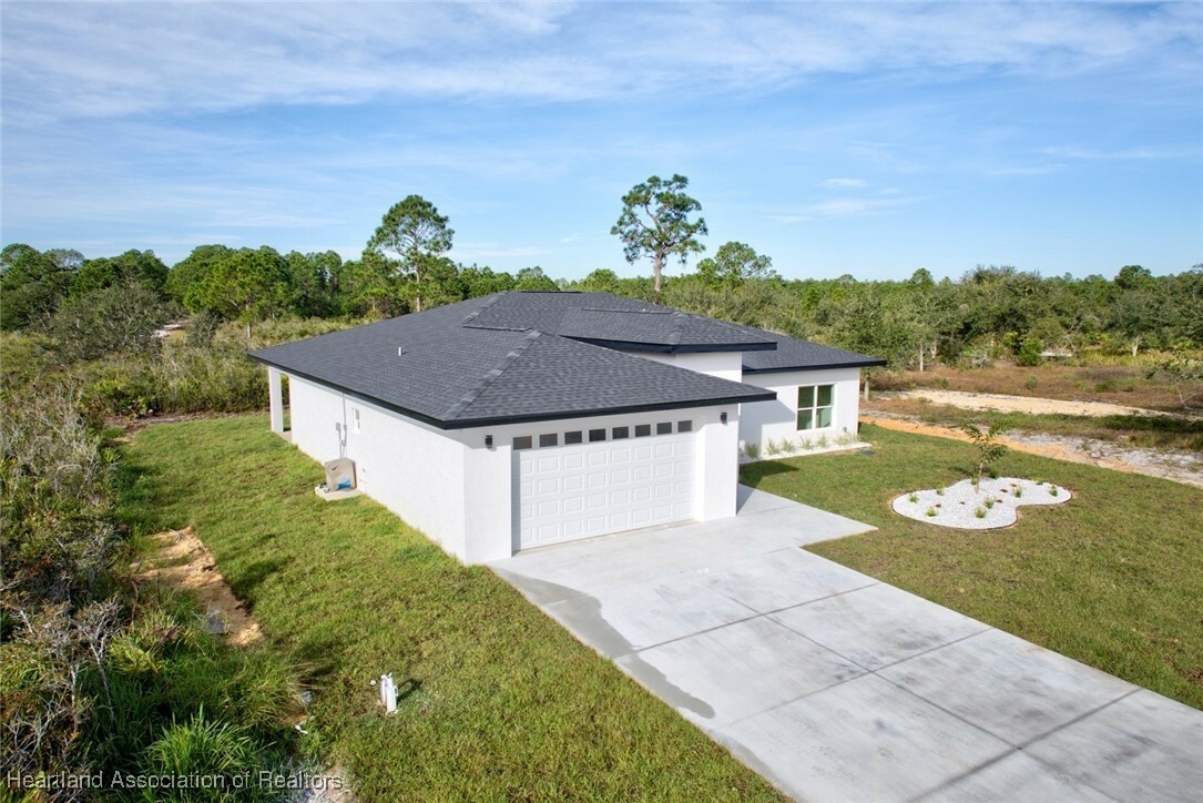 Property Photo:  4933 Fettuccine Avenue  FL 33872 