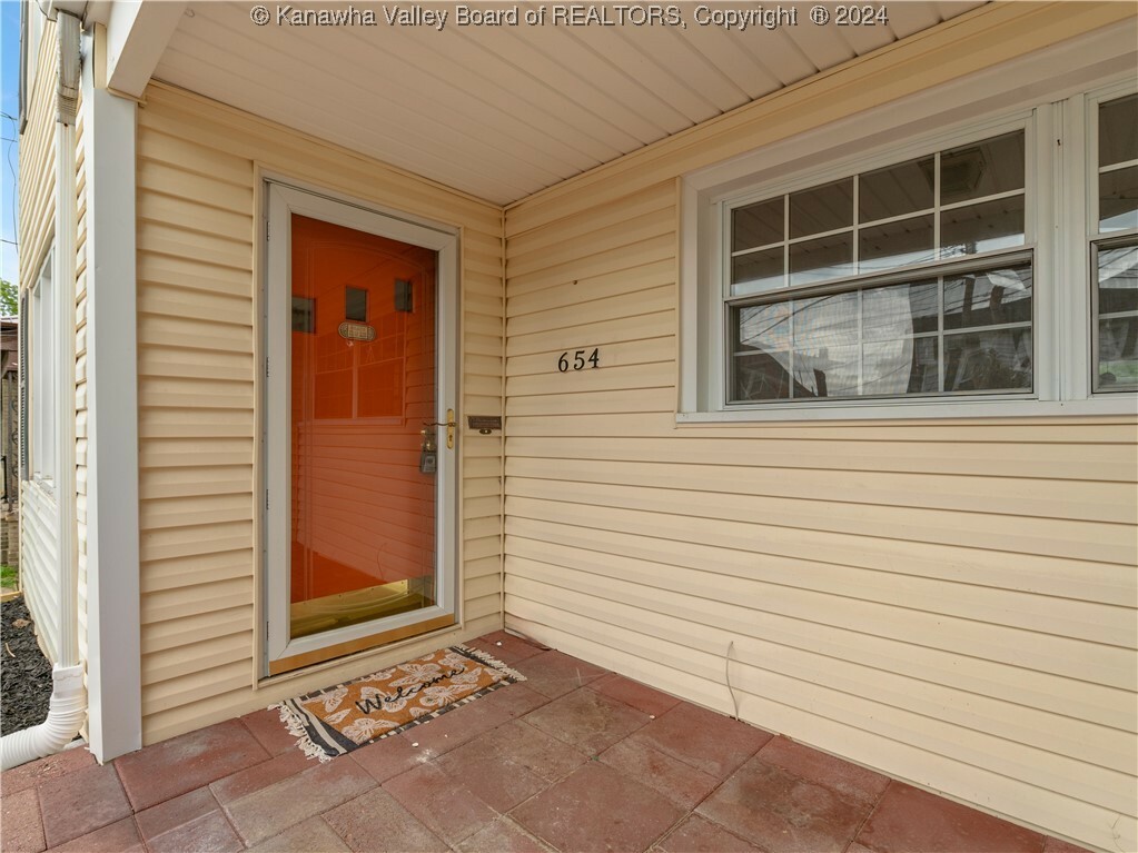 Property Photo:  654 Beech Avenue  WV 25302 