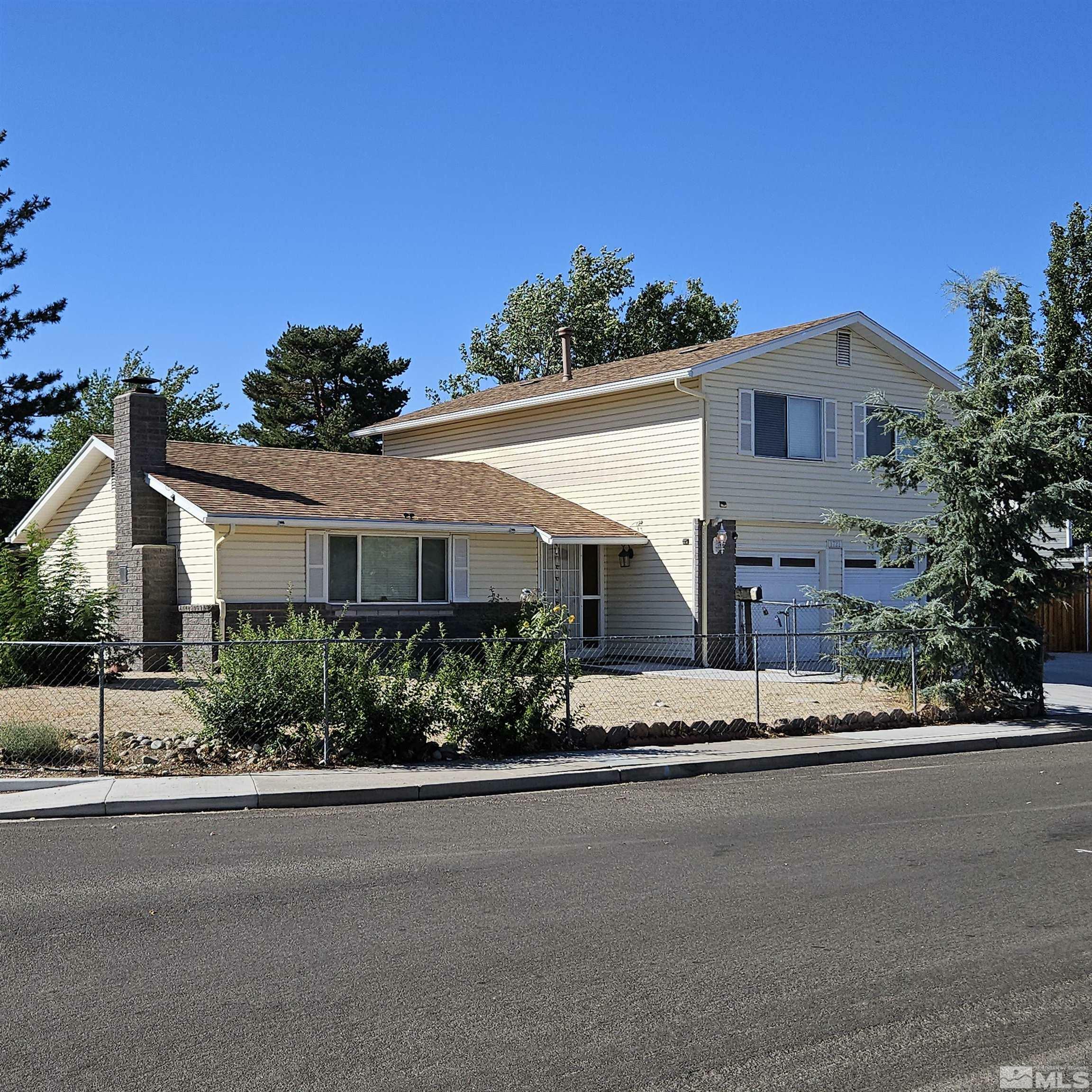 Property Photo:  1721 Bonita Vista Drive  NV 89434 