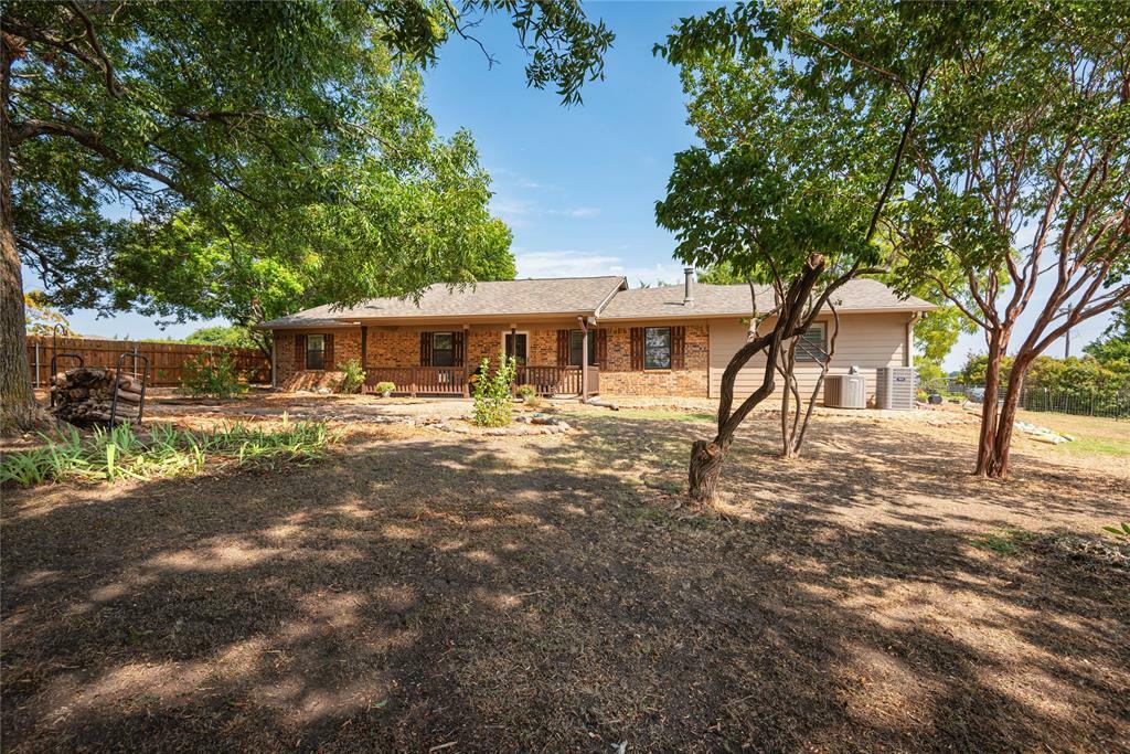 Property Photo:  4142 County Road 1001  TX 75071 