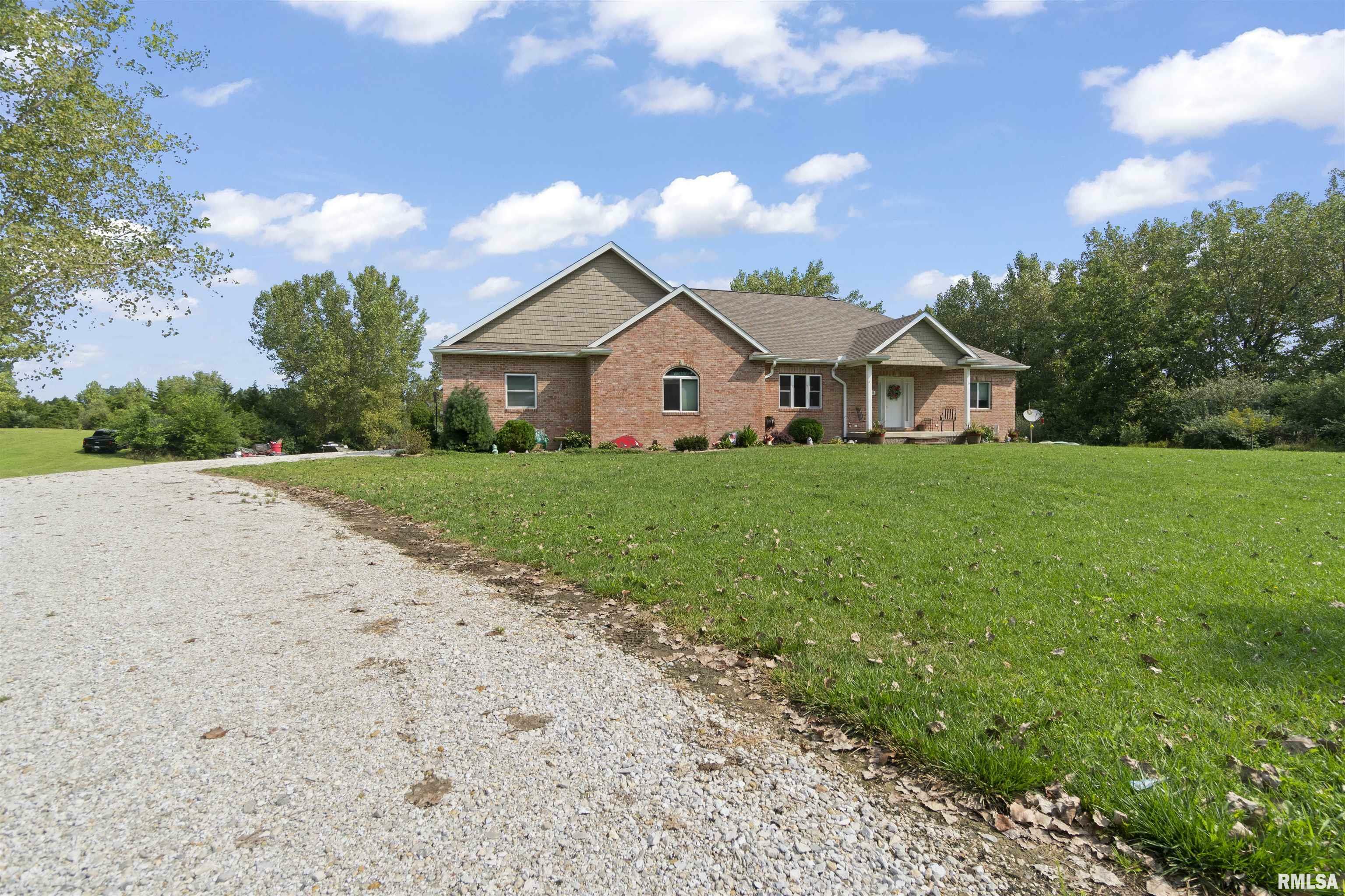 Property Photo:  13327 W Cottonwood Road  IL 61536 