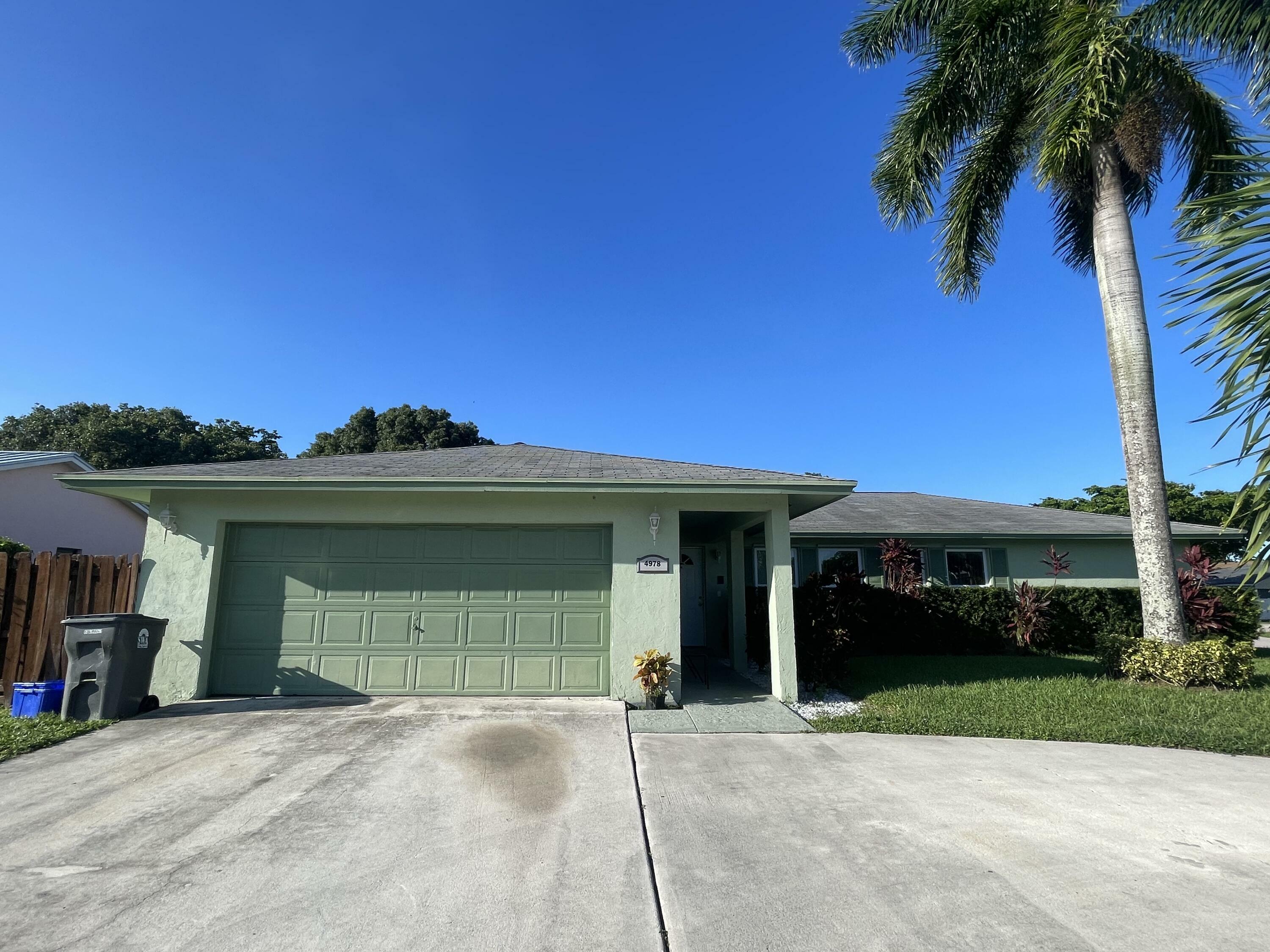 Property Photo:  4978 Marbella Road N  FL 33417 