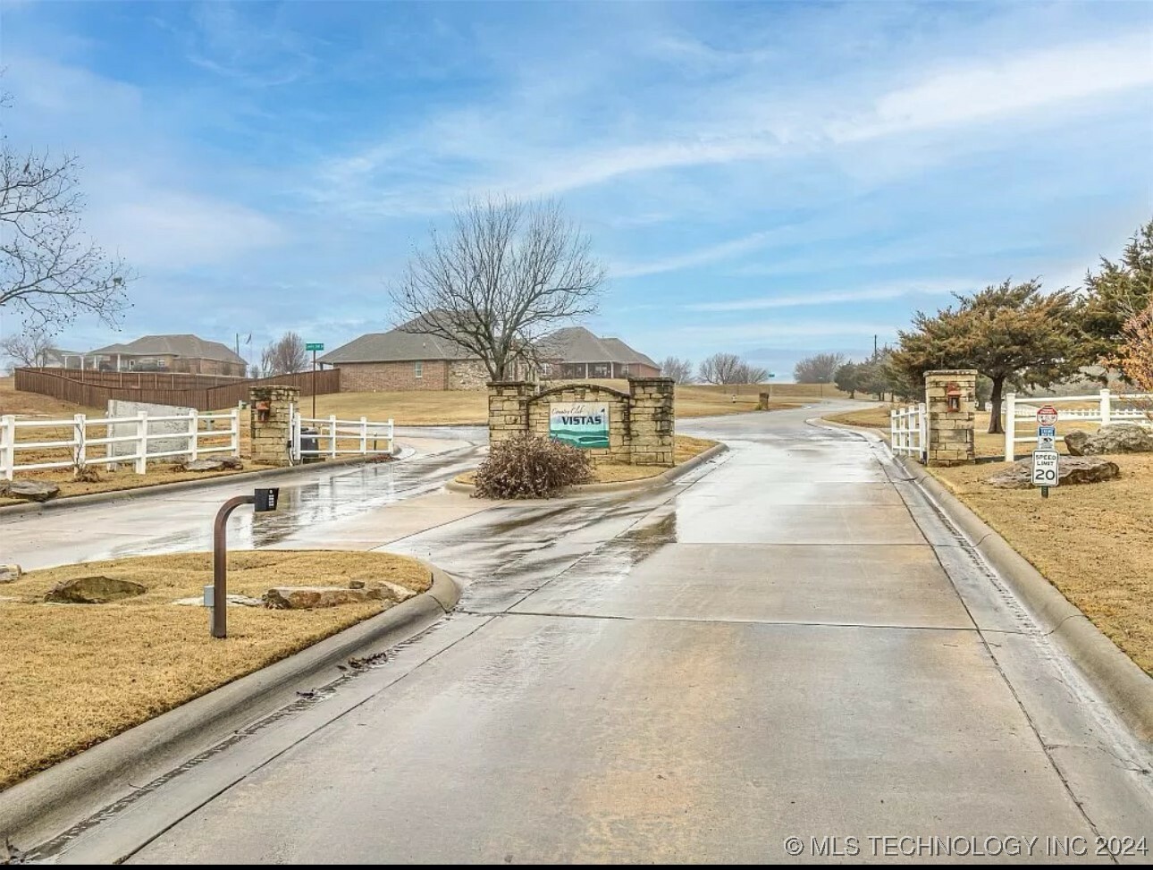 1107 S Country Club Drive  Cushing OK 74023 photo