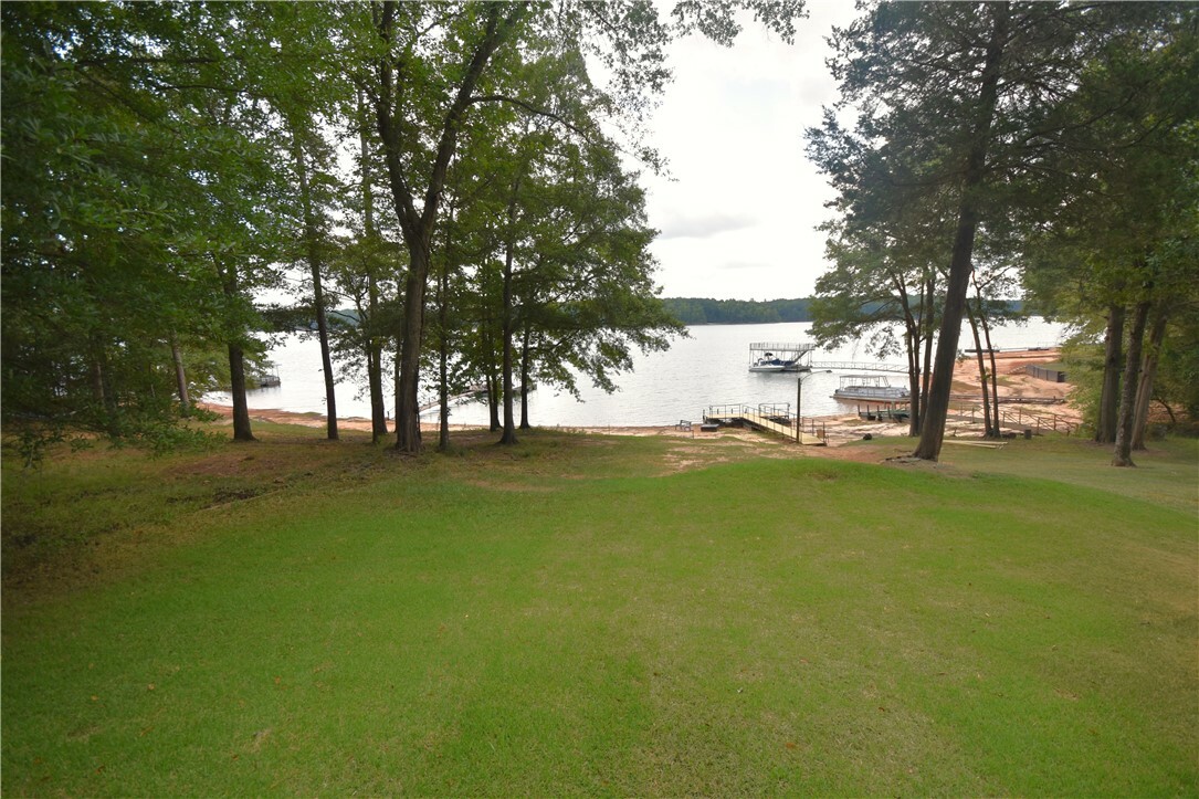 Property Photo:  1260 Tugaloo Heights Circle  SC 29643 