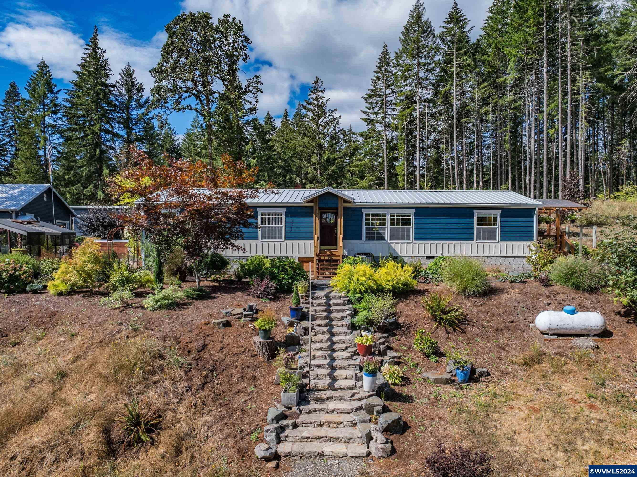 Property Photo:  24139  Old Peak Rd  OR 97370 