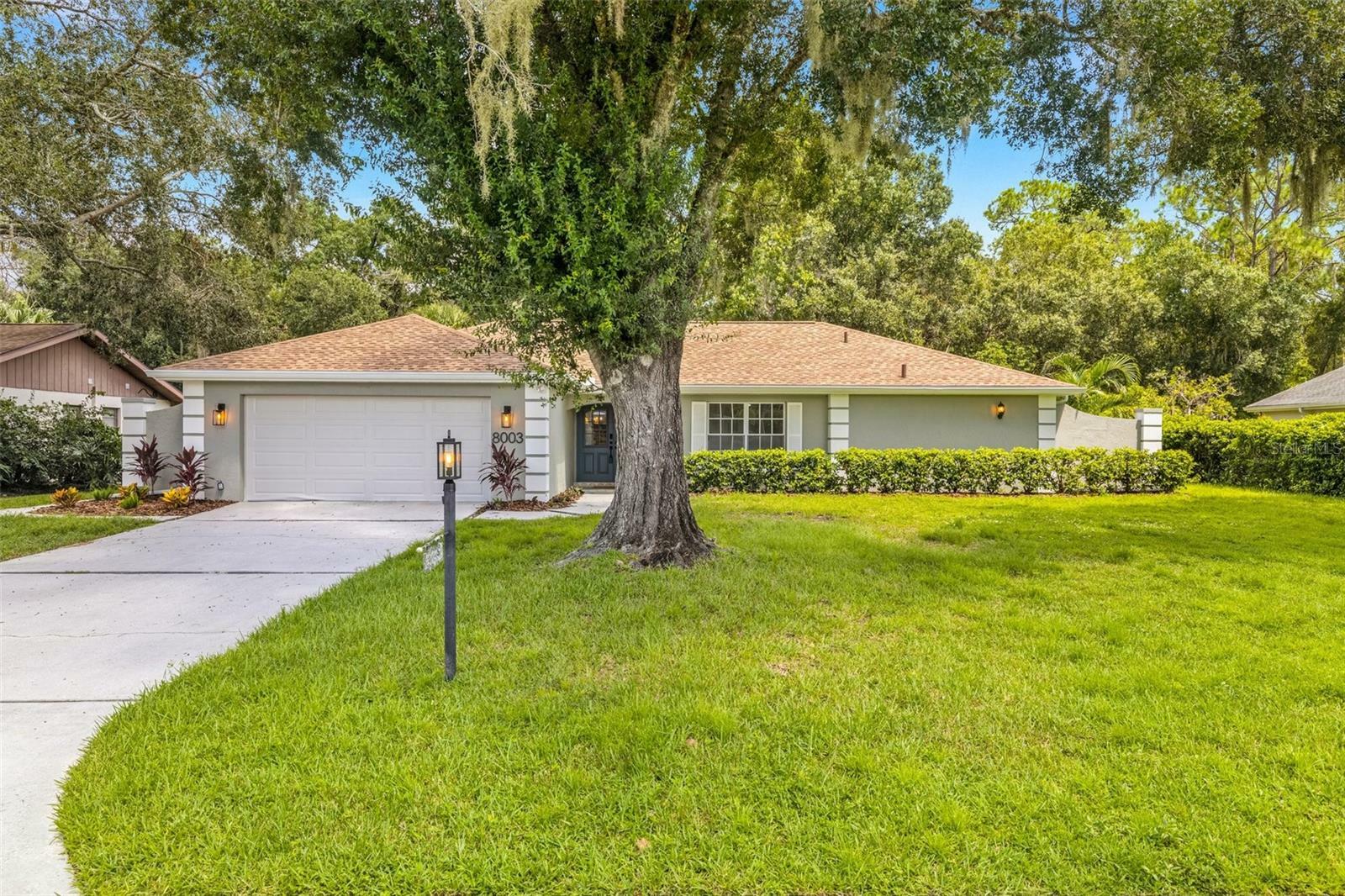 Property Photo:  8003 Conservatory Drive  FL 34243 