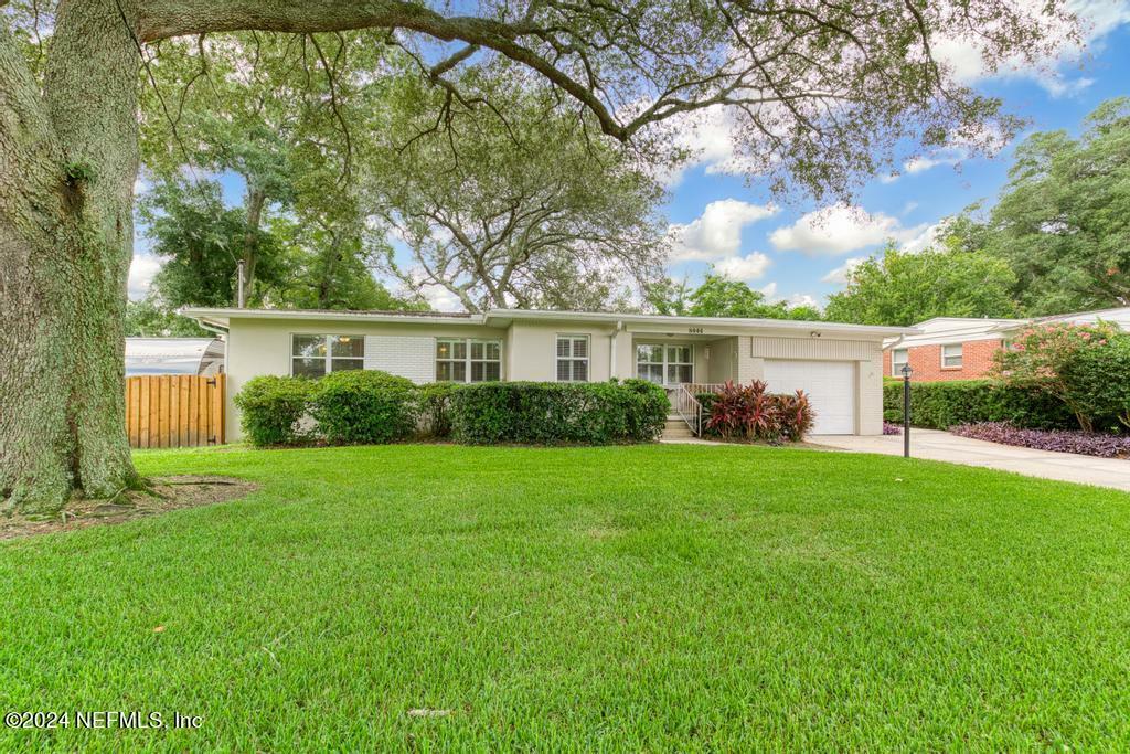 Property Photo:  8444 S Lamanto Avenue  FL 32211 