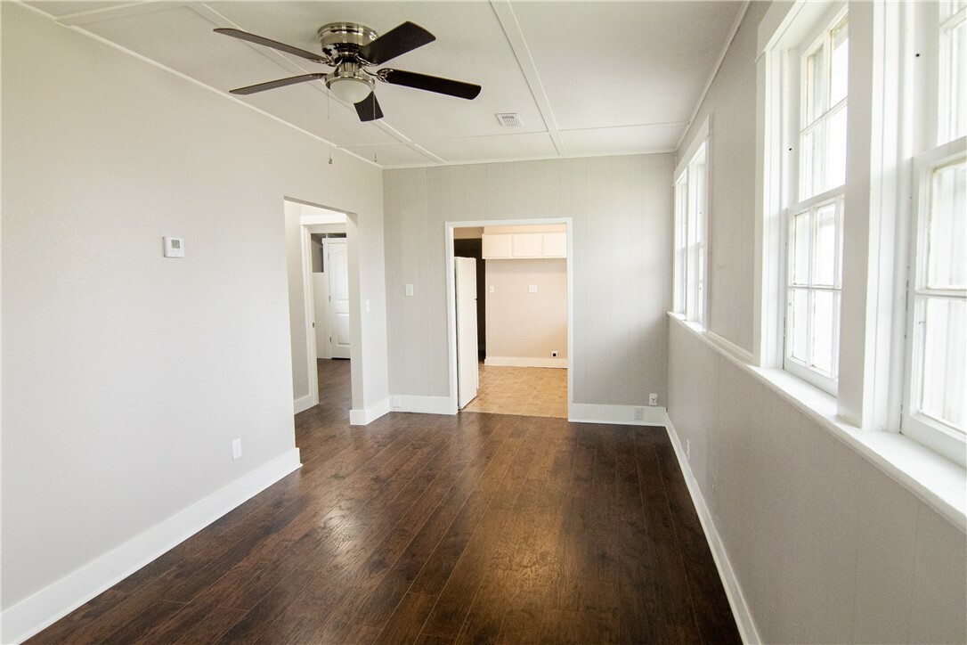 Property Photo:  104 W 3rd Street  AR 72734 