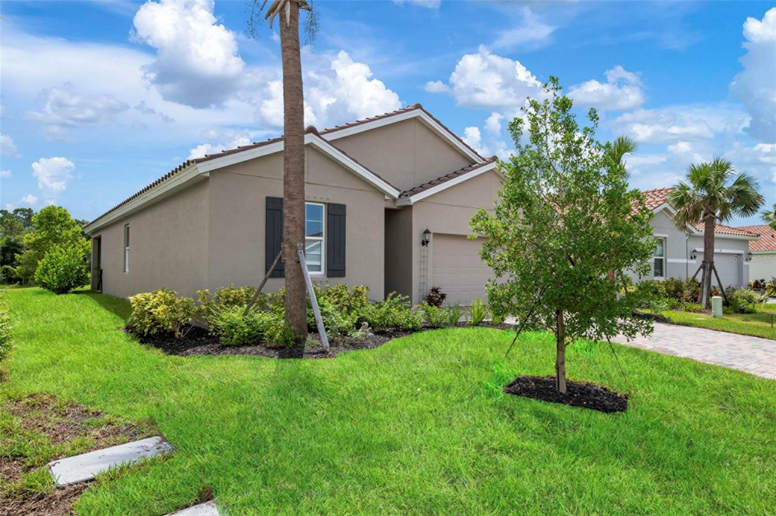 Property Photo:  376 Daylily Boulevard  FL 34275 