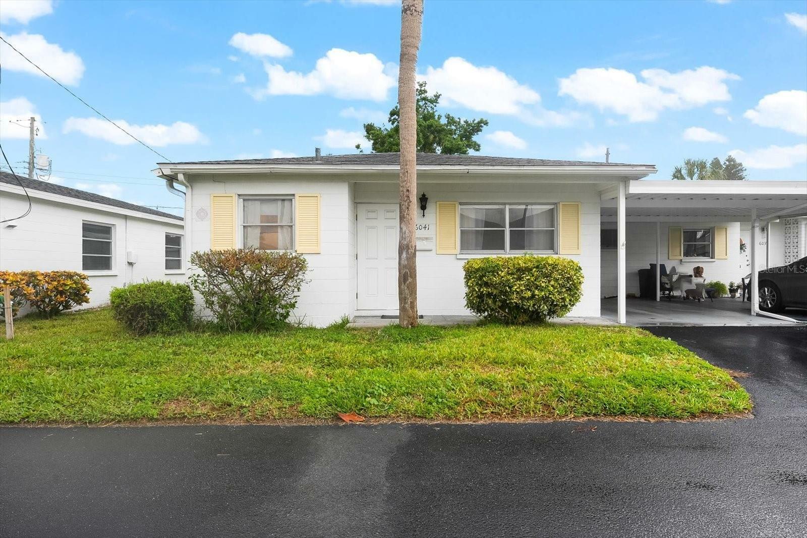 Property Photo:  6041 Arlene Way  FL 34207 