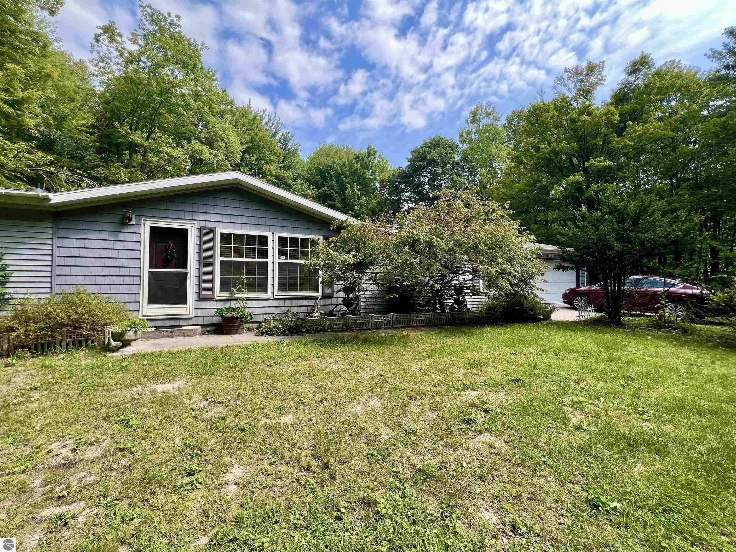 Property Photo:  11287 N Lakeside Trail  MI 48883 