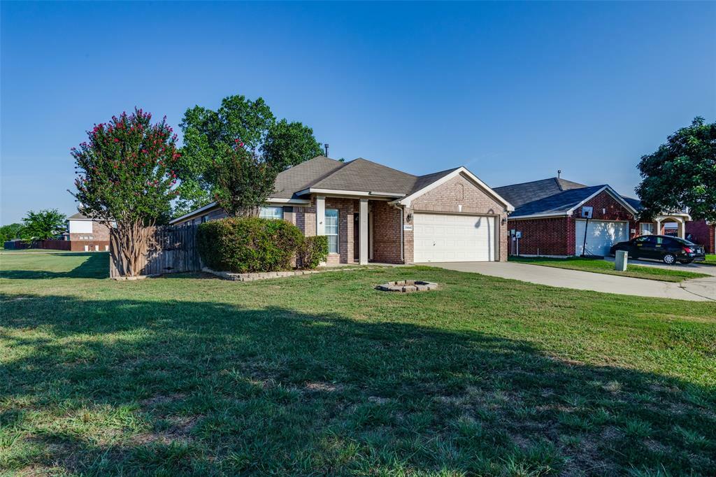 Photo de la propriété:  3900 Summerhill Lane  TX 76244 