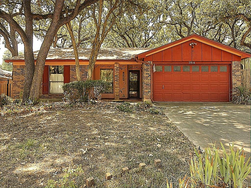 Property Photo:  3914 Woodruff Court  TX 76017 