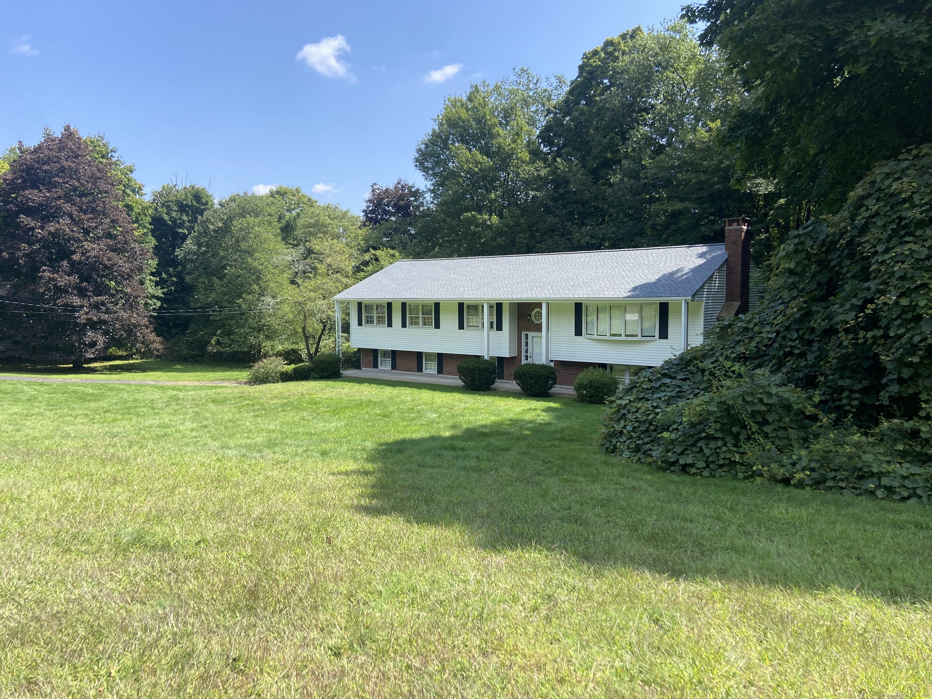 Property Photo:  11 Center View Road  CT 06525 