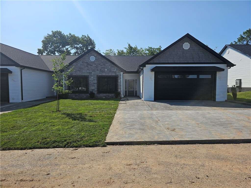 Property Photo: 812 S 10th St PA 15697