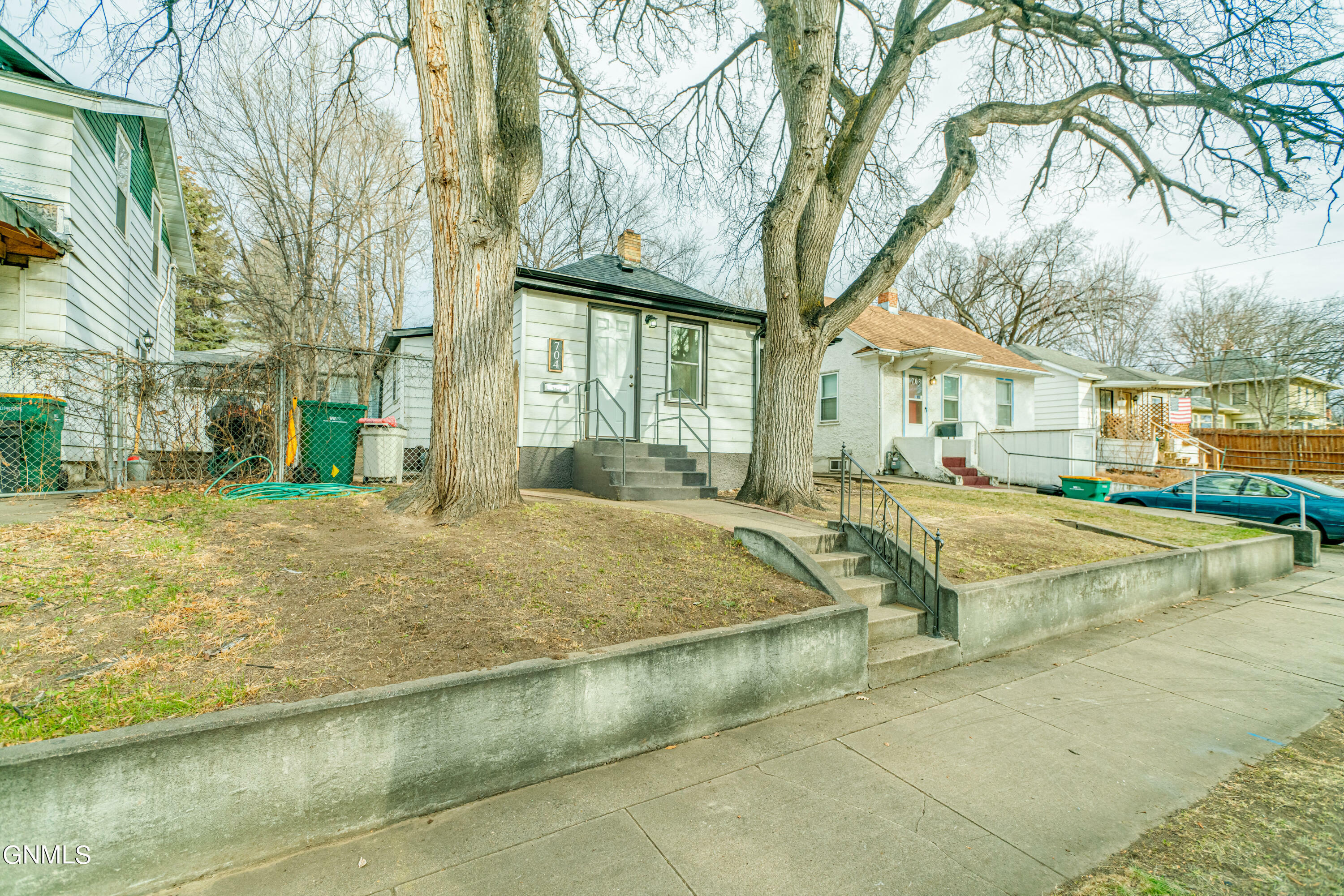 Property Photo:  704 F Avenue E  ND 58503 