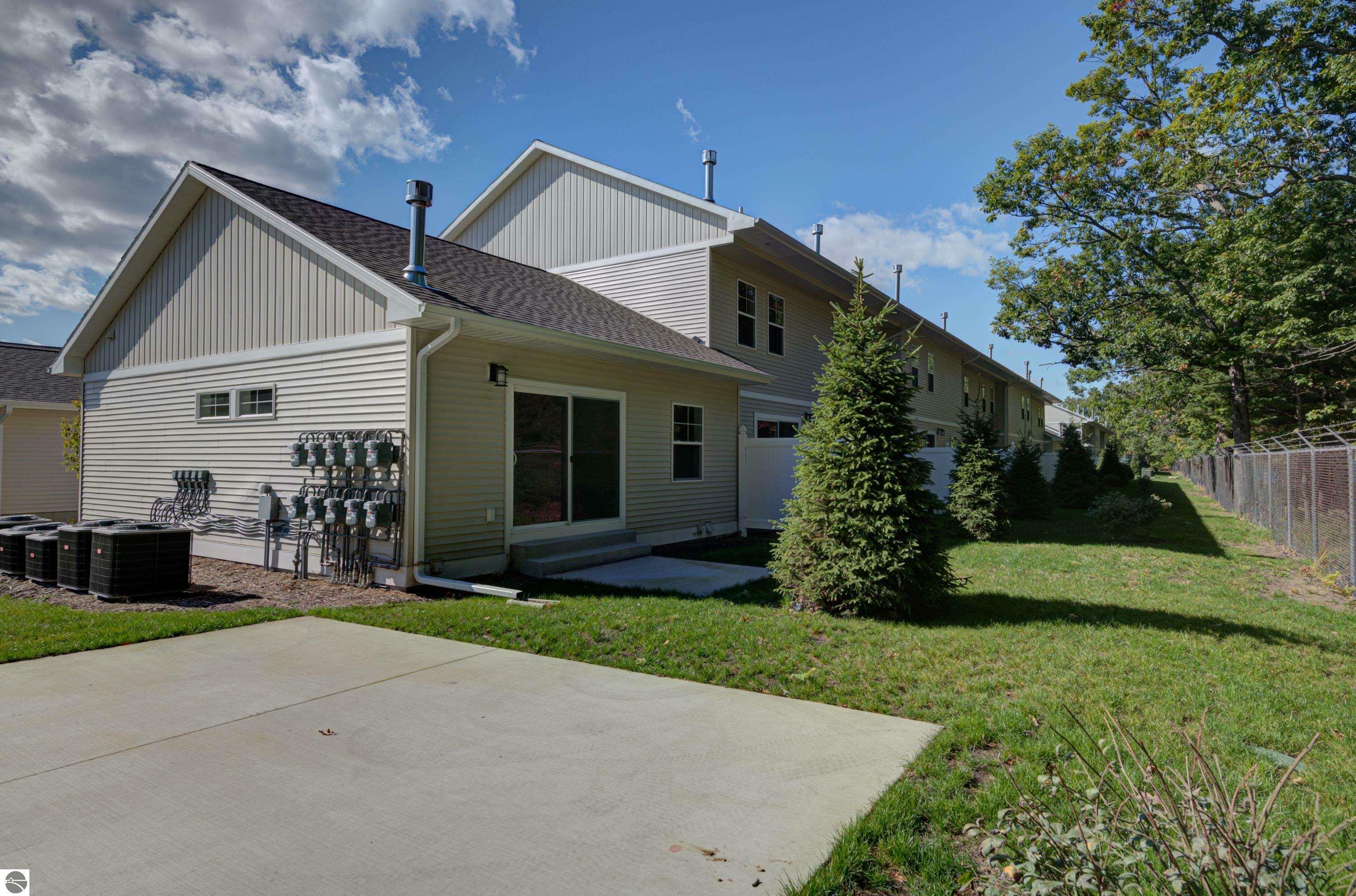 Property Photo:  1548 Simsbury Street  MI 49686 