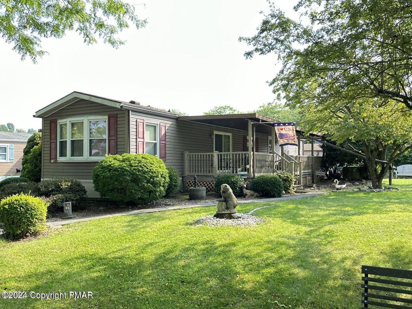 Property Photo:  10 Revolutionary Road  PA 18343 