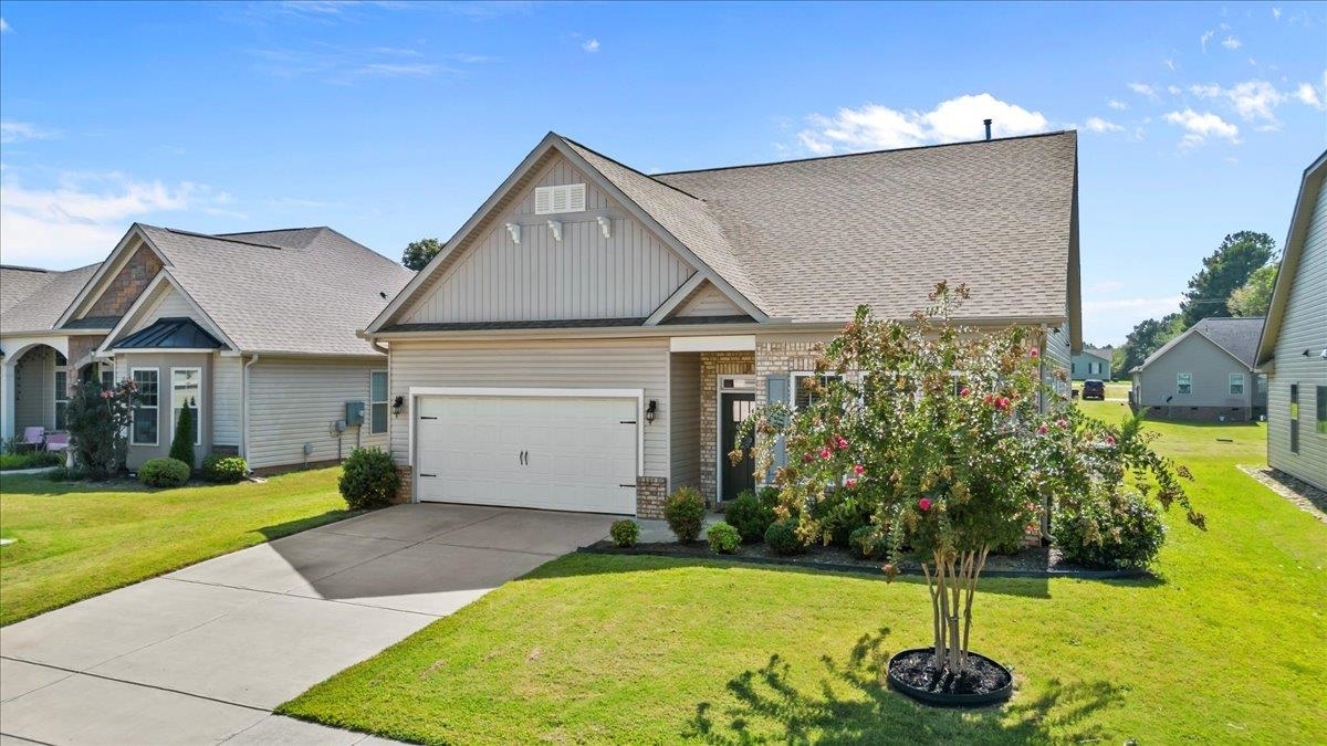 Property Photo:  668 Ridgeville Crossing Drive  SC 29349 