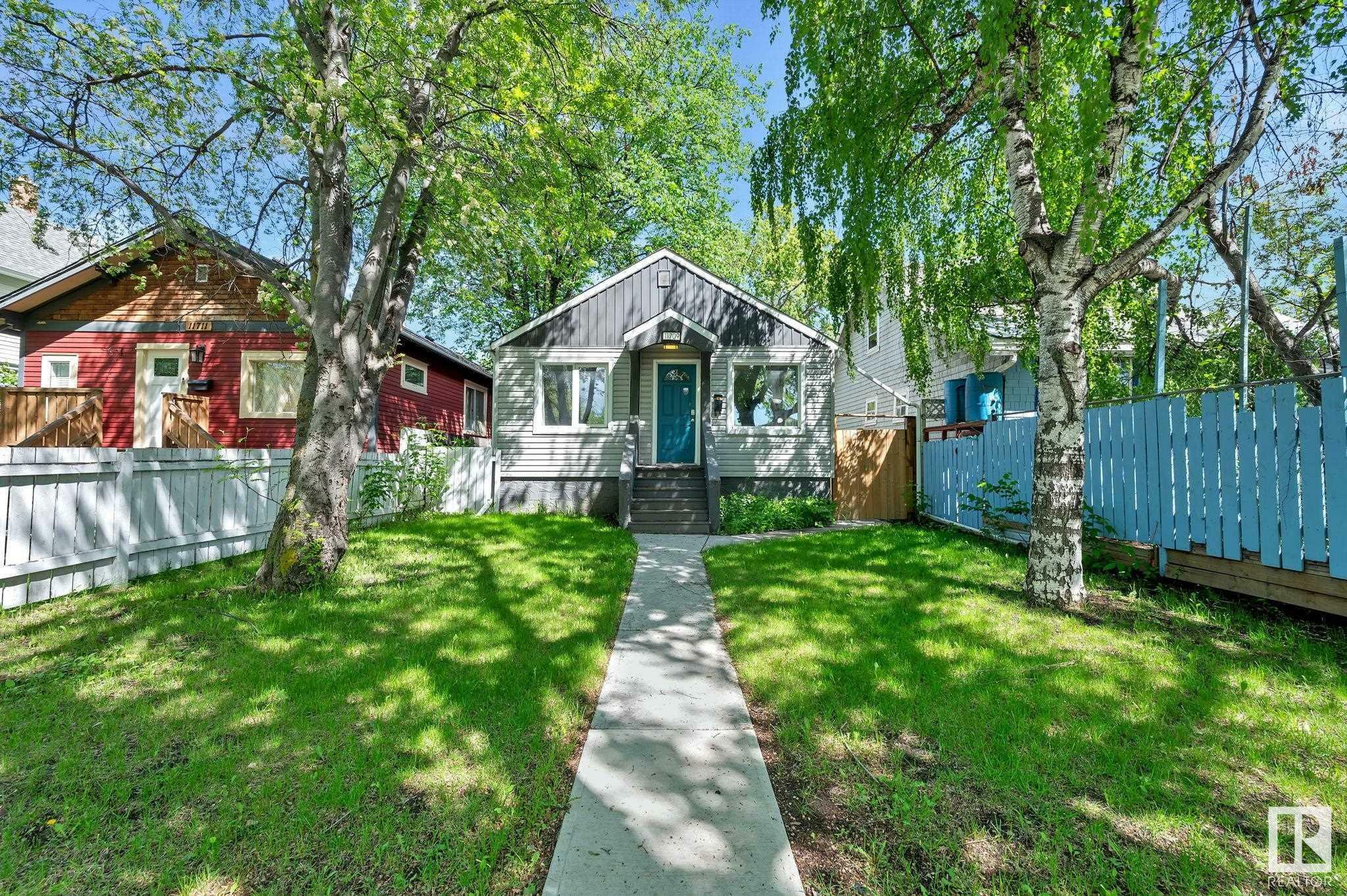 Property Photo:  11709 96 Street NW  AB T5G 1V1 