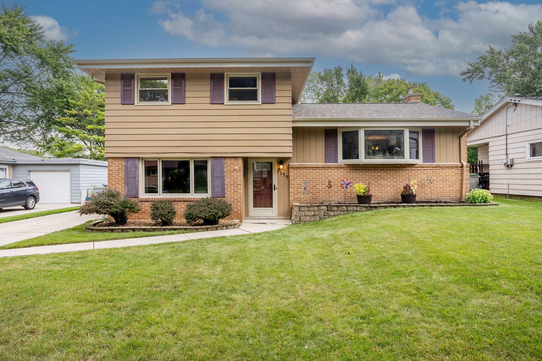 Property Photo: 7149 W Wedgewood Dr WI 53220