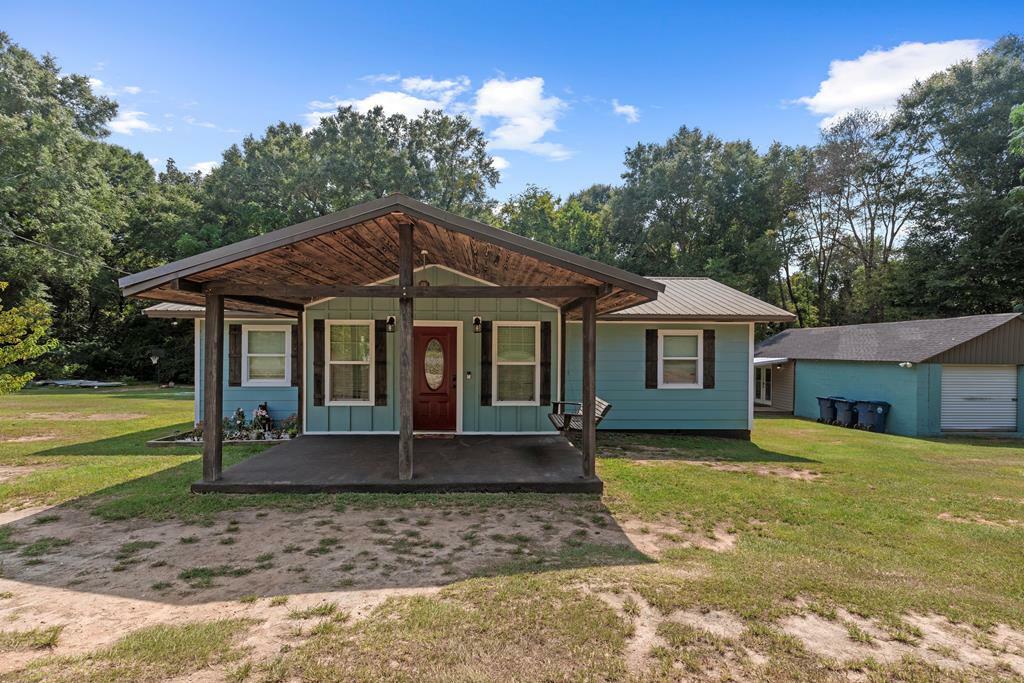 Property Photo:  1370 Hubbard Rd  AL 36352 