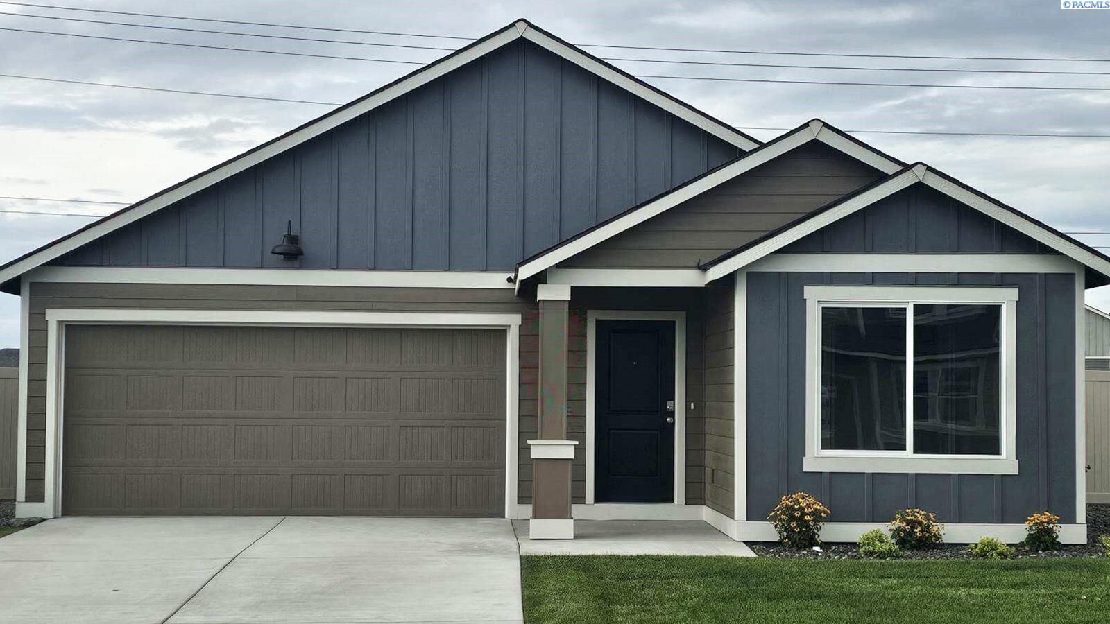 Property Photo:  6113 Road 112  WA 99301 